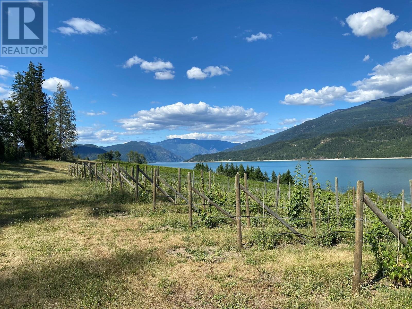 2 Lower Inonoaklin Road, Edgewood, British Columbia  V0G 1J0 - Photo 40 - 10344571
