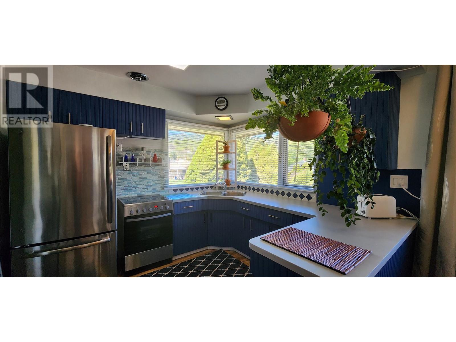 138 Colley Street, Warfield, British Columbia  V1R 2M2 - Photo 20 - 10346119
