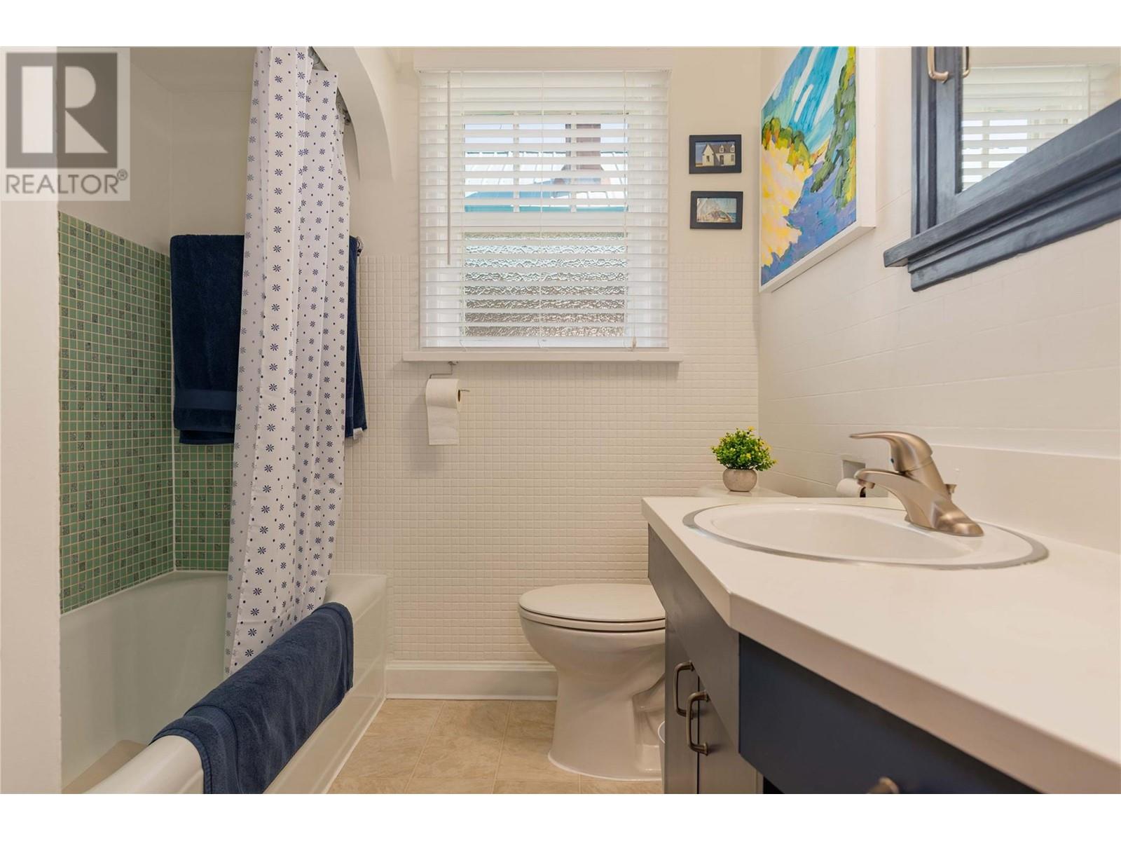 2082 Daniel Street, Trail, British Columbia  V1R 4G9 - Photo 27 - 10346076