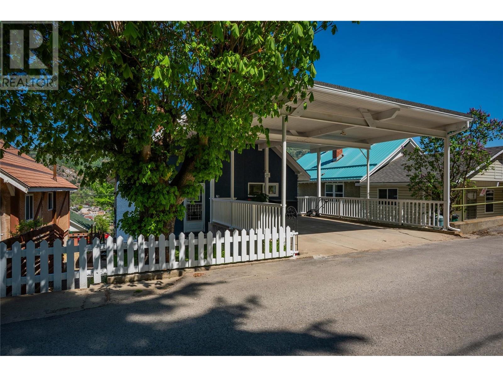 2082 Daniel Street, Trail, British Columbia  V1R 4G9 - Photo 47 - 10346076