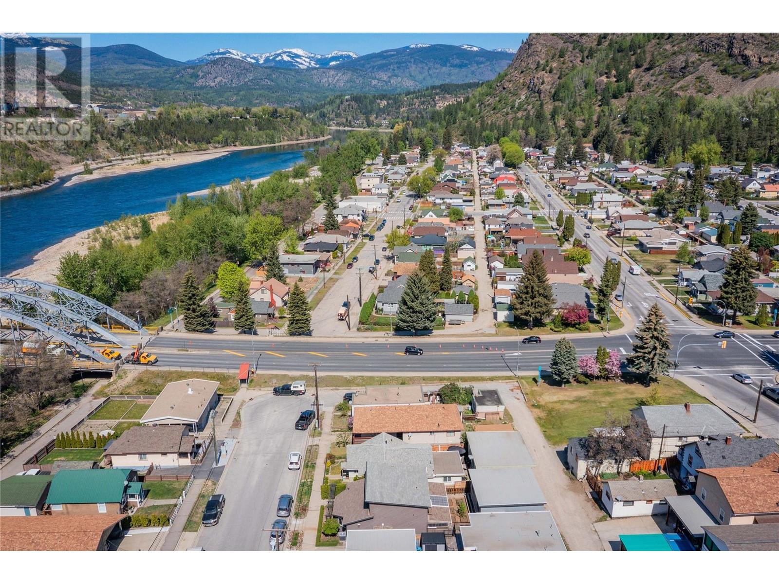 1443 Columbia Avenue, Trail, British Columbia  V1R 1J7 - Photo 38 - 10345993