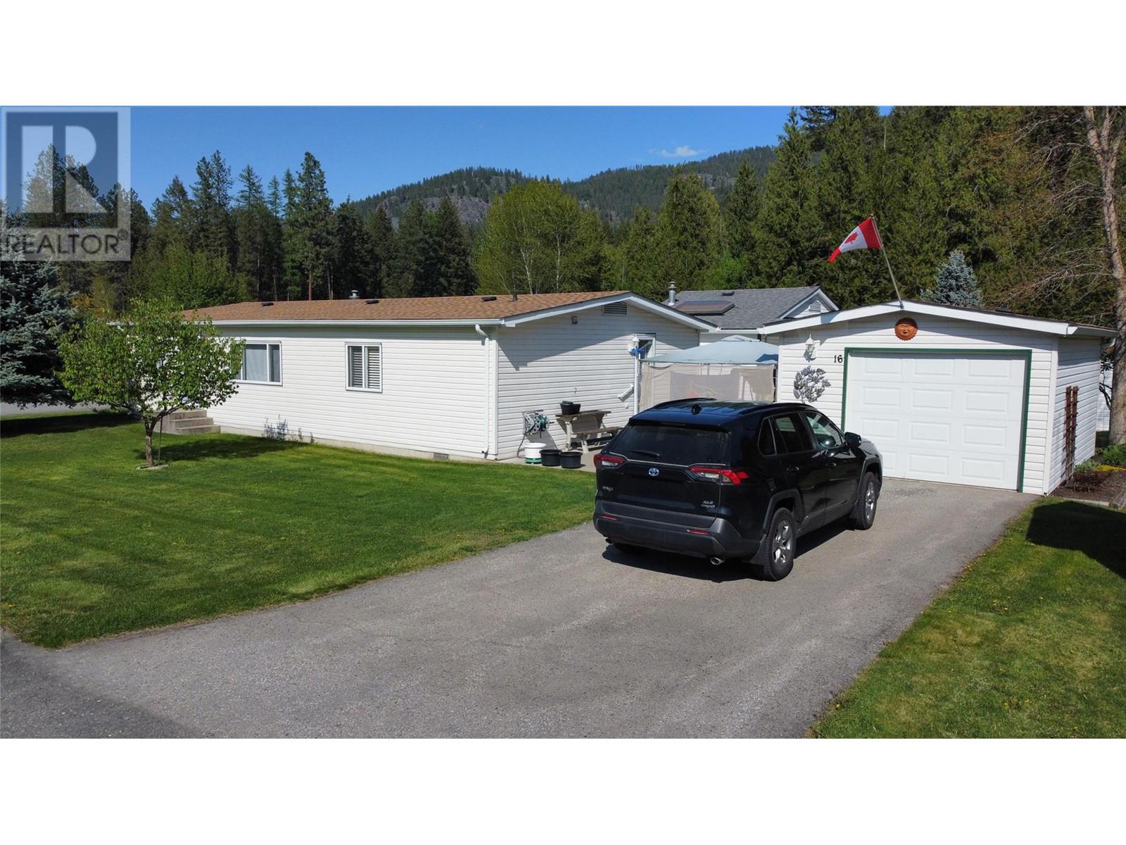 1500 Neimi Road Unit# 16, Christina Lake, British Columbia  V0H 1E2 - Photo 1 - 10345970
