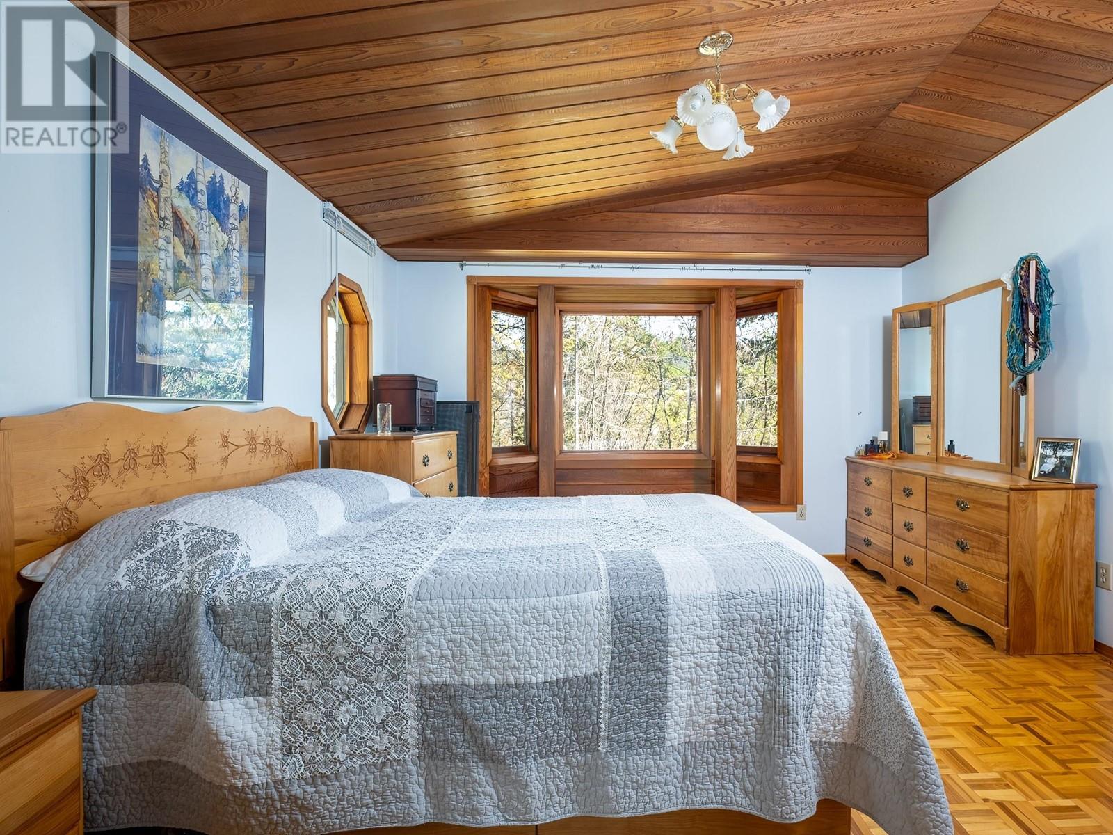 1750 Phoenix Avenue, Rossland, British Columbia  V0G 1Y0 - Photo 15 - 10345656
