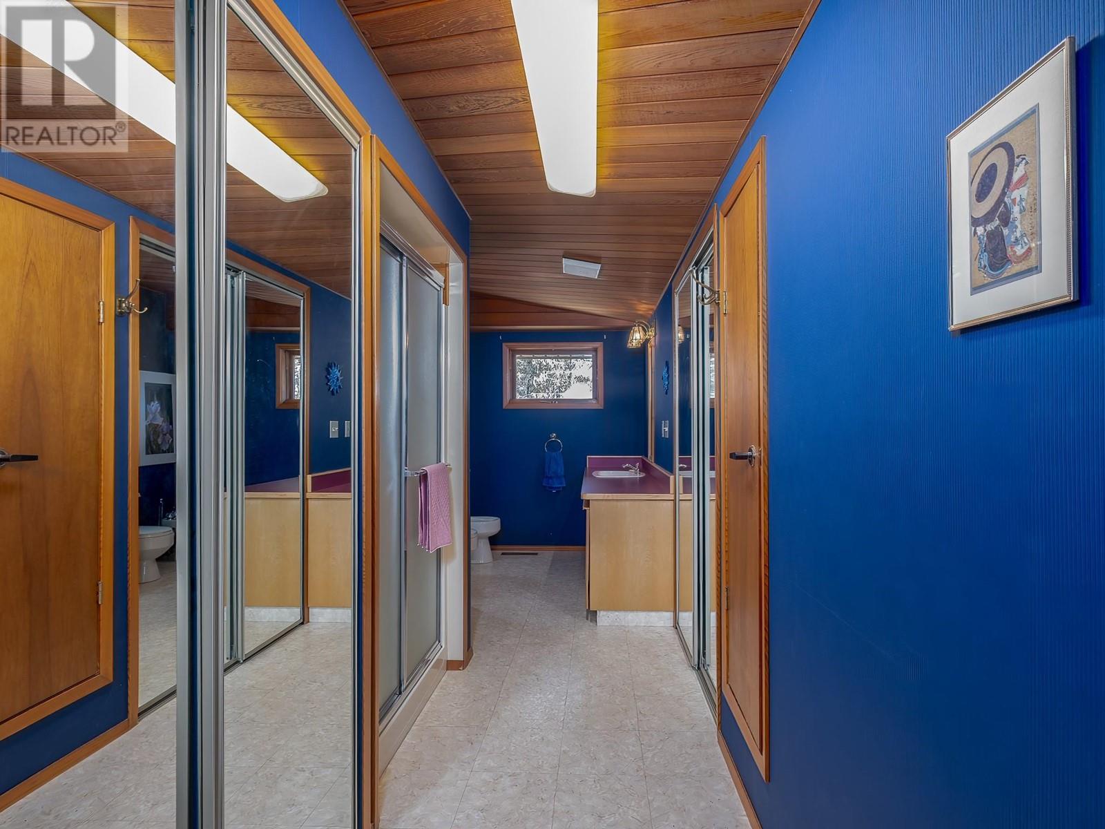 1750 Phoenix Avenue, Rossland, British Columbia  V0G 1Y0 - Photo 17 - 10345656