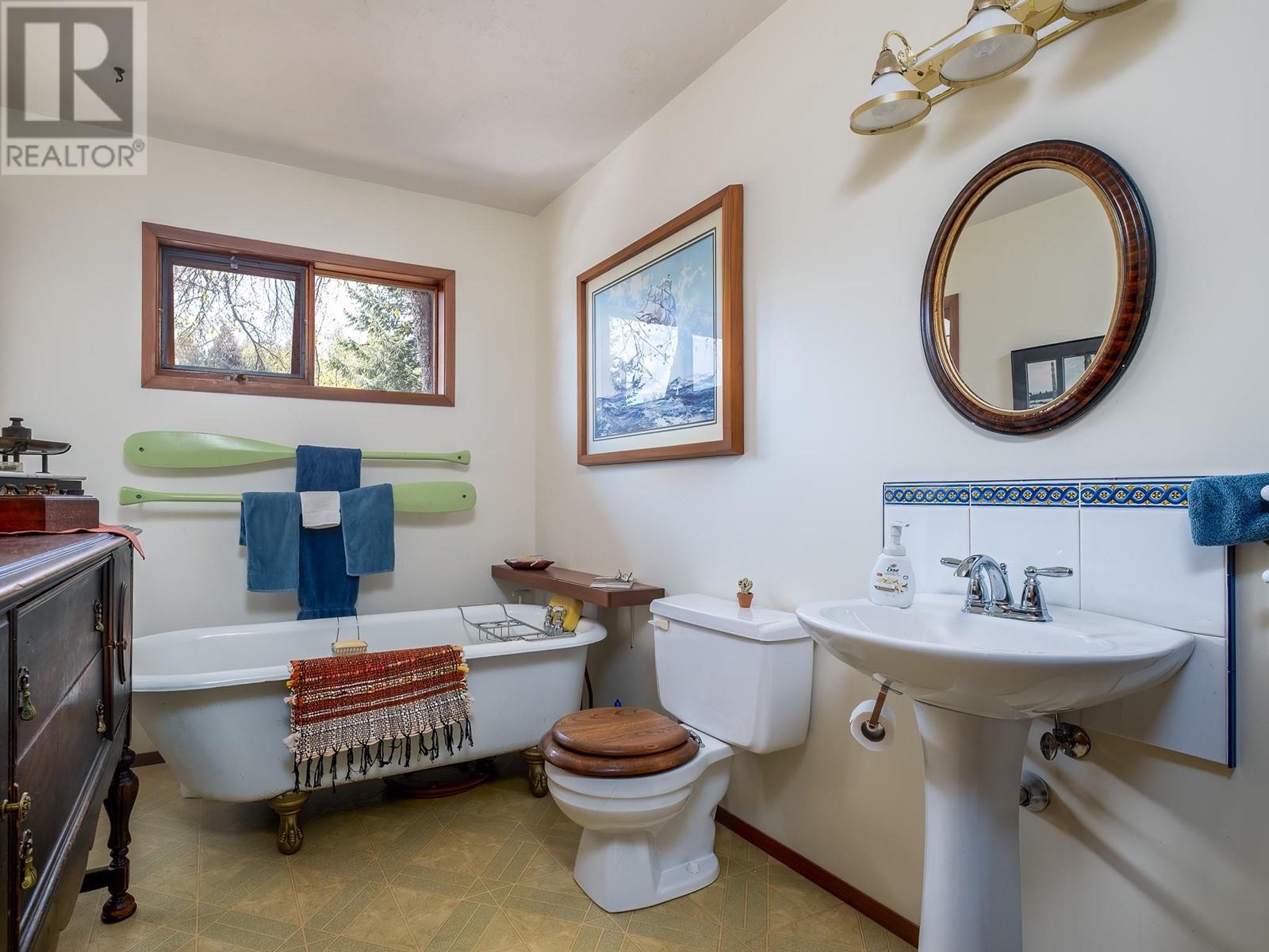1750 Phoenix Avenue, Rossland, British Columbia  V0G 1Y0 - Photo 22 - 10345656