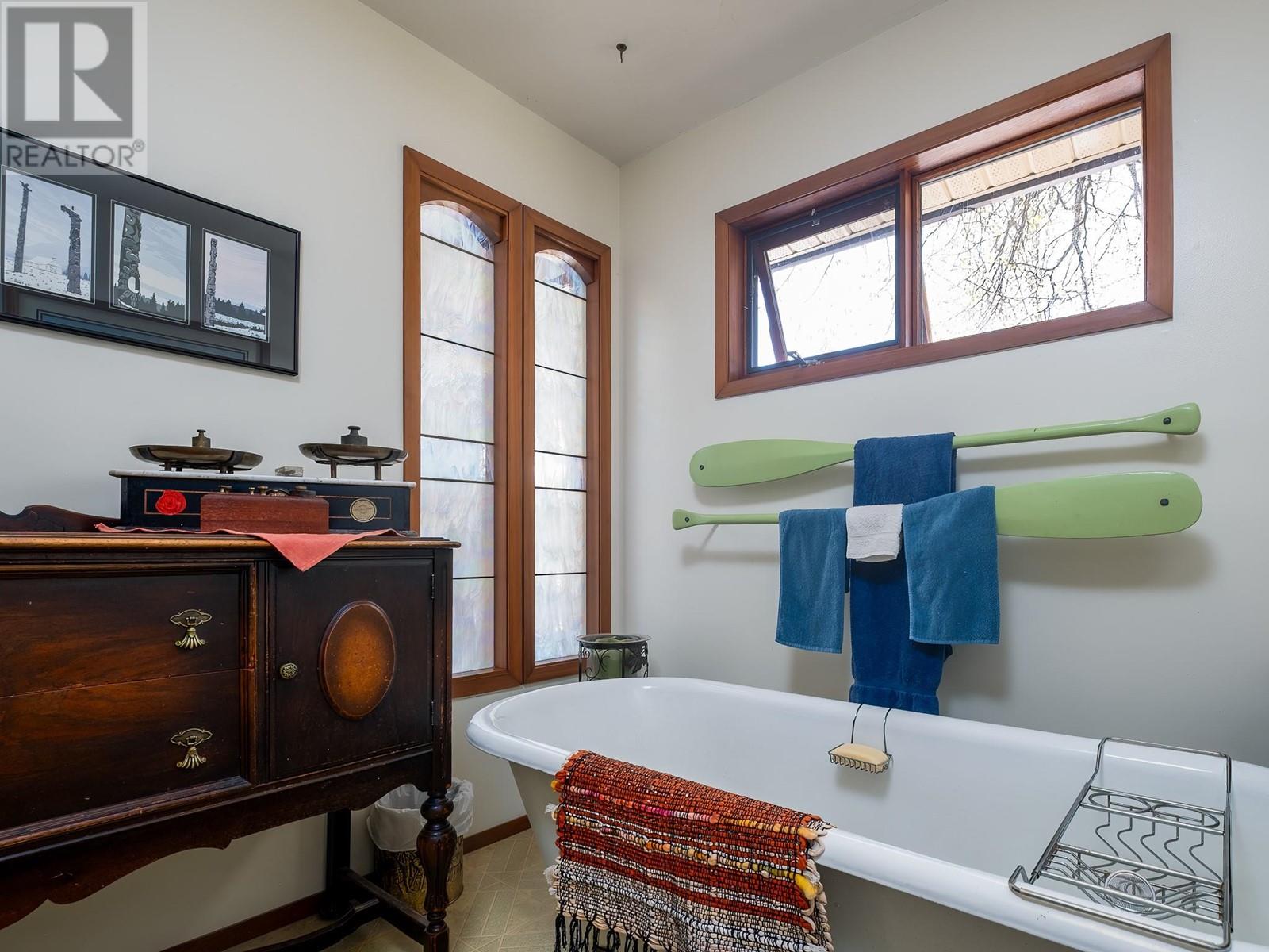 1750 Phoenix Avenue, Rossland, British Columbia  V0G 1Y0 - Photo 23 - 10345656