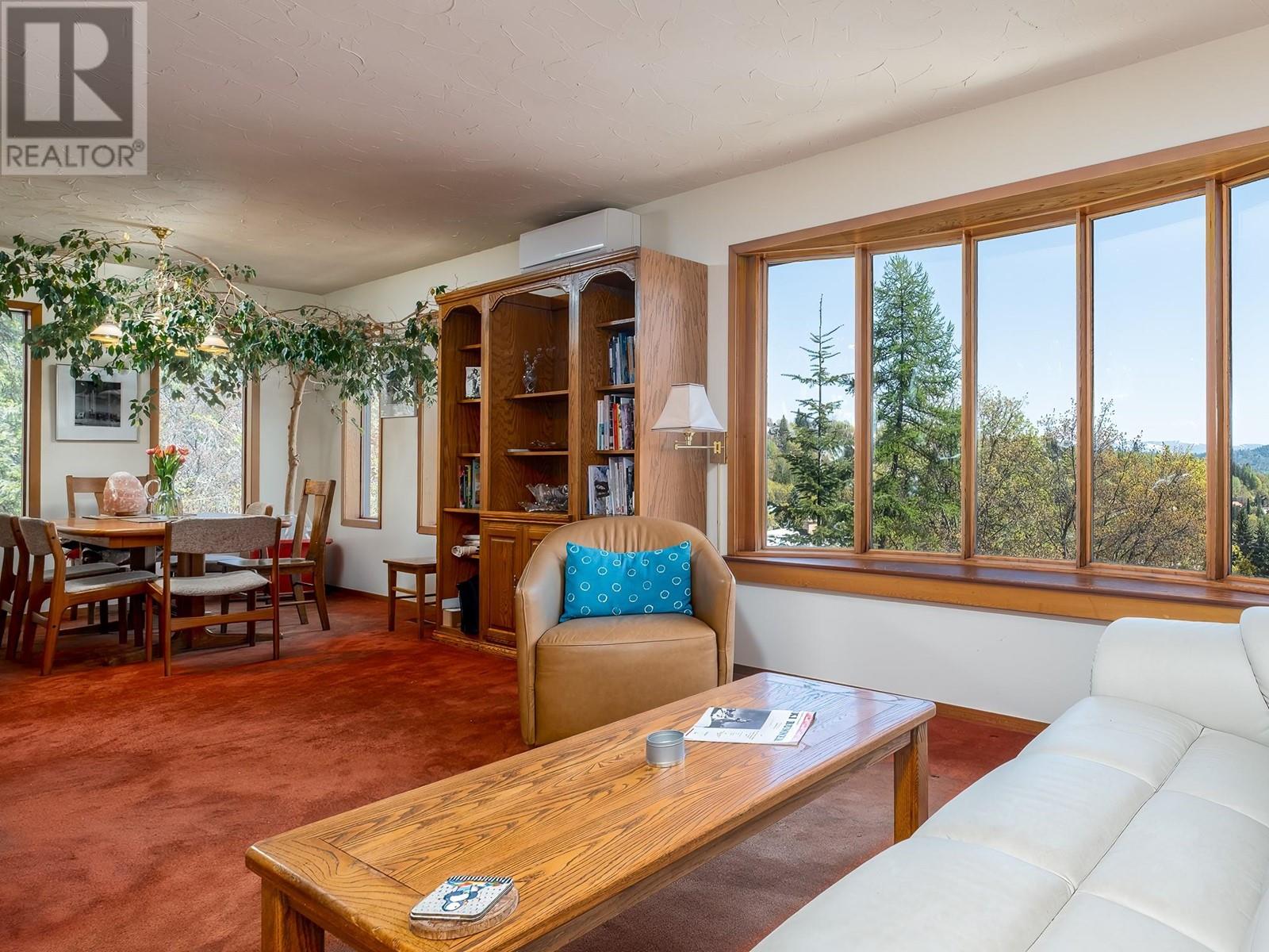 1750 Phoenix Avenue, Rossland, British Columbia  V0G 1Y0 - Photo 4 - 10345656