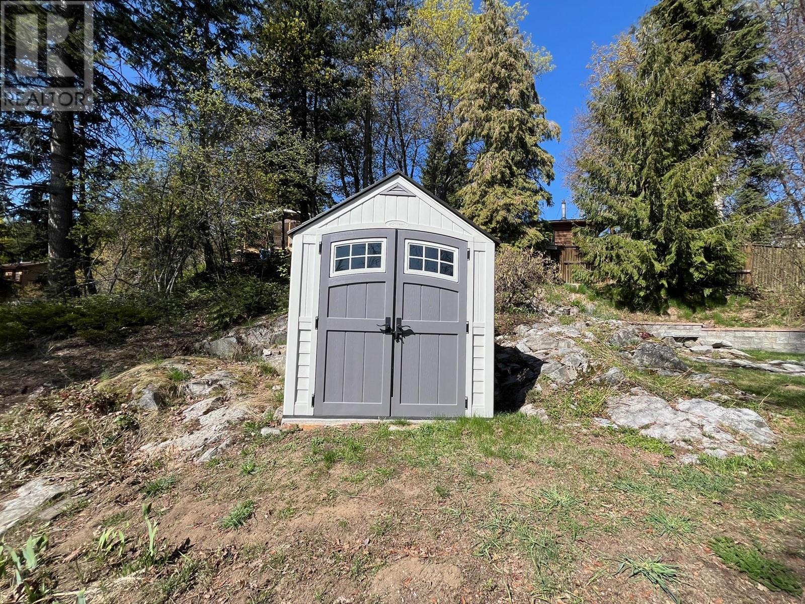 1750 Phoenix Avenue, Rossland, British Columbia  V0G 1Y0 - Photo 43 - 10345656