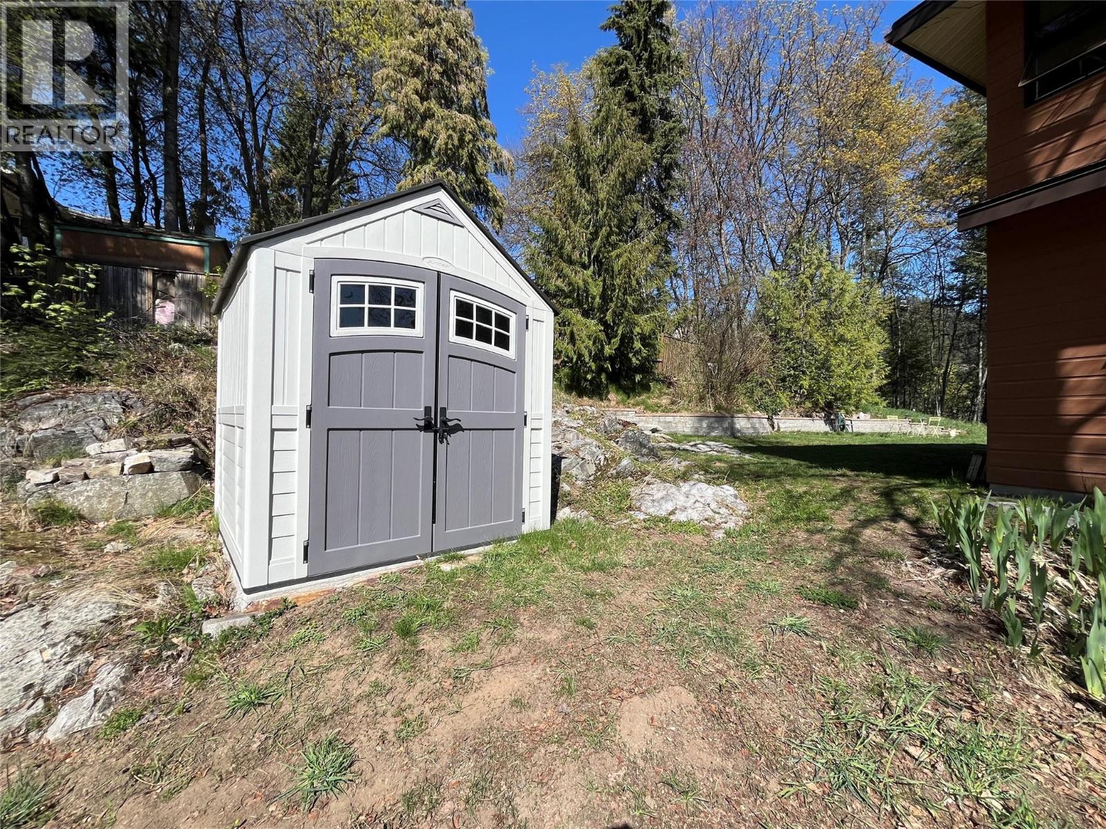 1750 Phoenix Avenue, Rossland, British Columbia  V0G 1Y0 - Photo 58 - 10345656