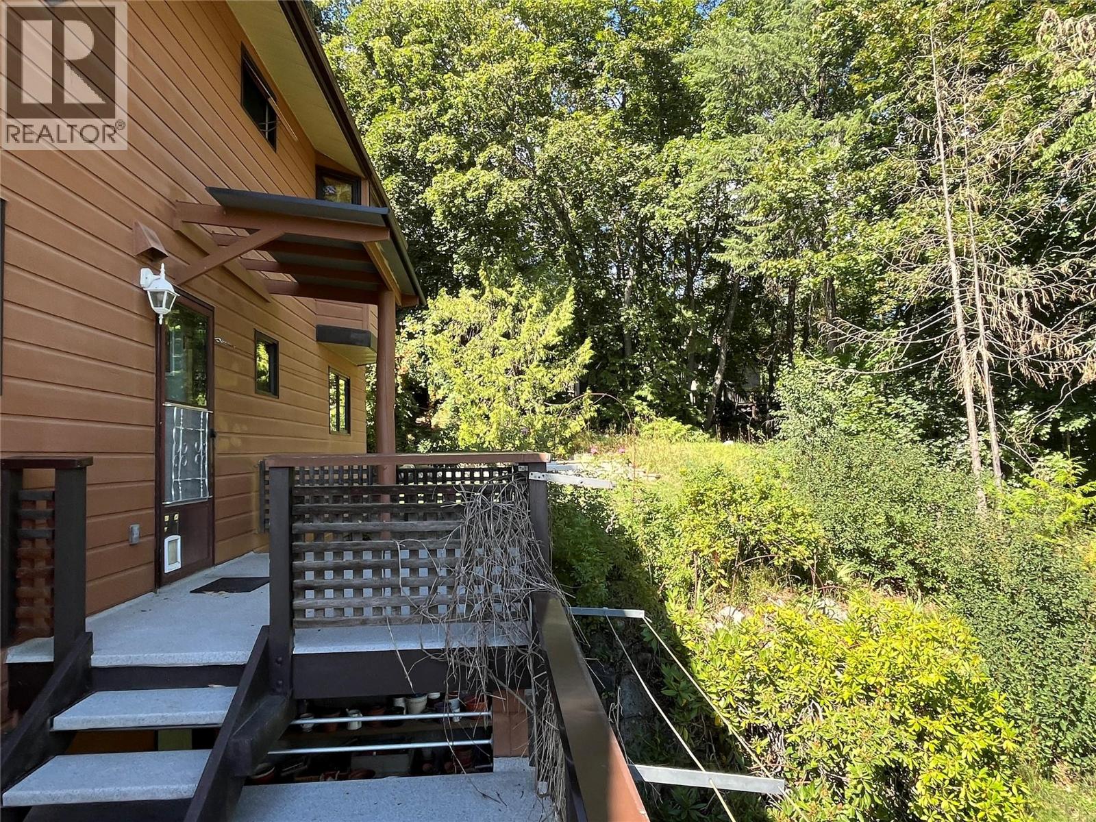 1750 Phoenix Avenue, Rossland, British Columbia  V0G 1Y0 - Photo 63 - 10345656