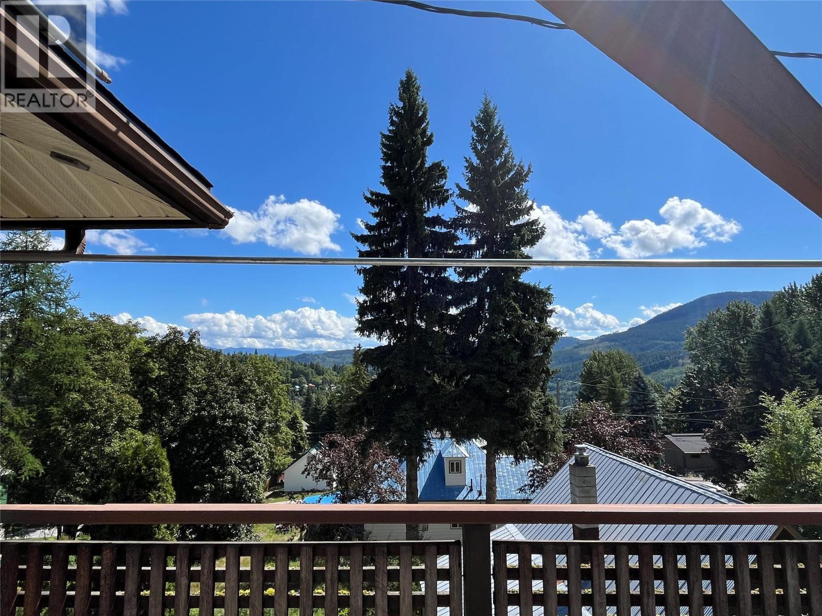 1750 Phoenix Avenue, Rossland, British Columbia  V0G 1Y0 - Photo 67 - 10345656