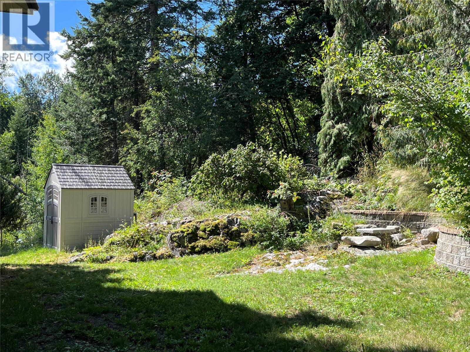 1750 Phoenix Avenue, Rossland, British Columbia  V0G 1Y0 - Photo 74 - 10345656