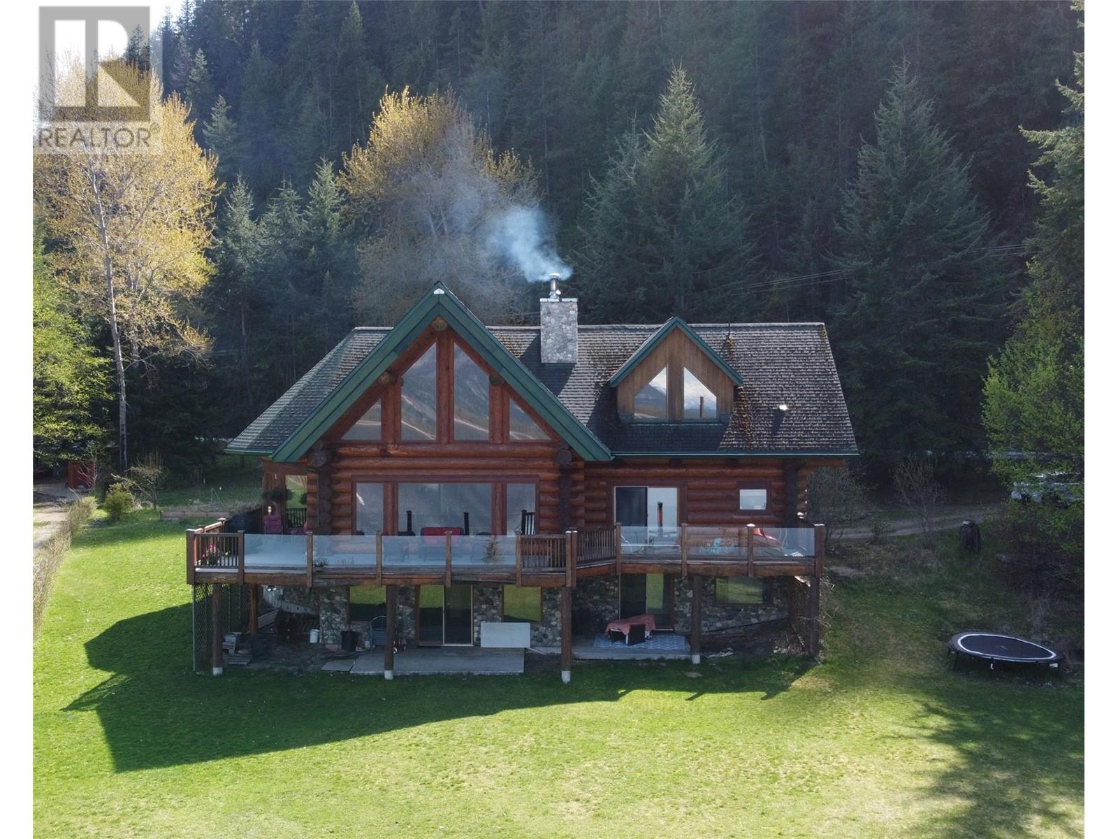 11866 31 Highway, Lardeau, British Columbia  V0G 1M0 - Photo 2 - 10346287