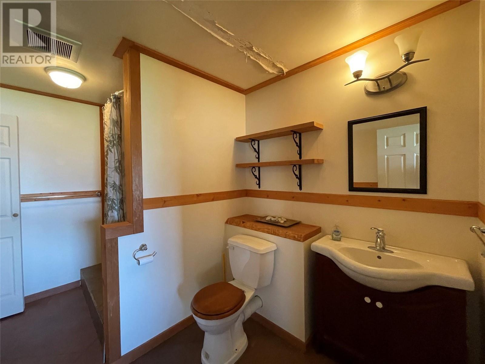 11866 31 Highway, Lardeau, British Columbia  V0G 1M0 - Photo 50 - 10346287