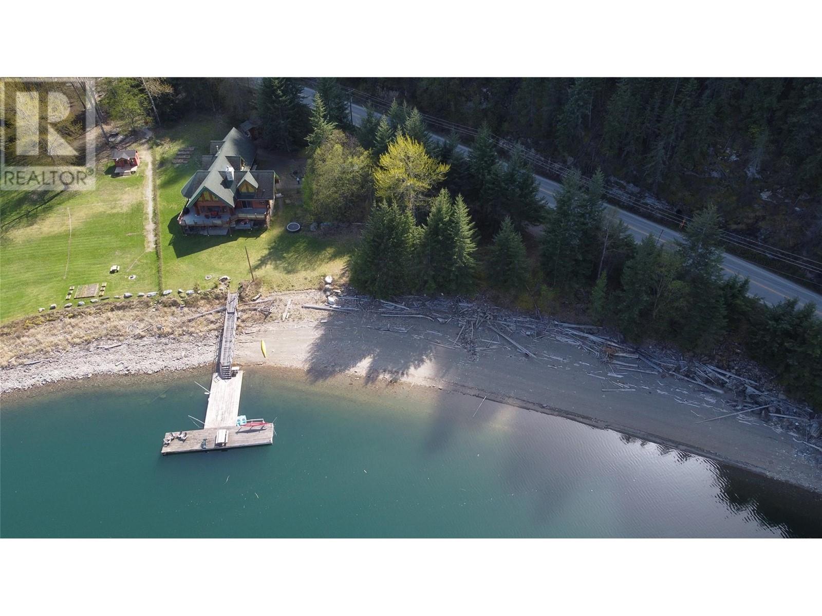 11866 31 Highway, Lardeau, British Columbia  V0G 1M0 - Photo 6 - 10346287