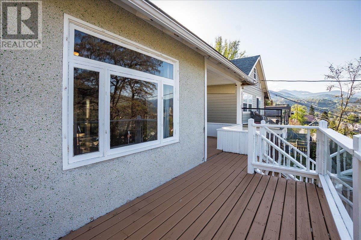1380 Lookout Street, Trail, British Columbia  V1R 3P5 - Photo 4 - 10346245