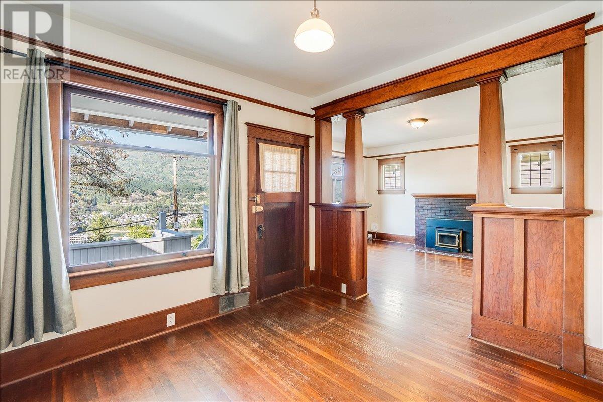 1380 Lookout Street, Trail, British Columbia  V1R 3P5 - Photo 8 - 10346245
