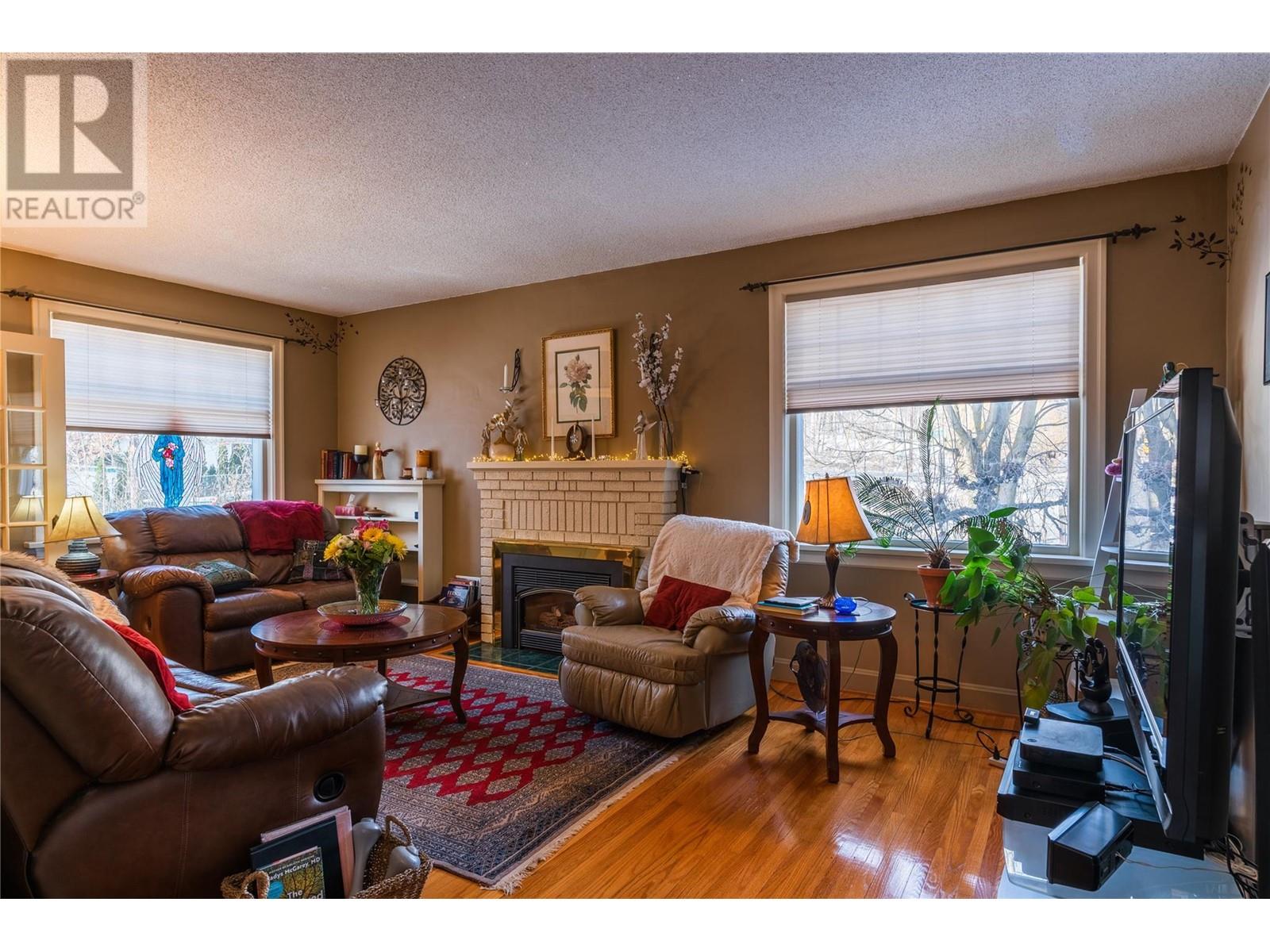 399 Murray Drive, Warfield, British Columbia  V1R 2J5 - Photo 3 - 10346415