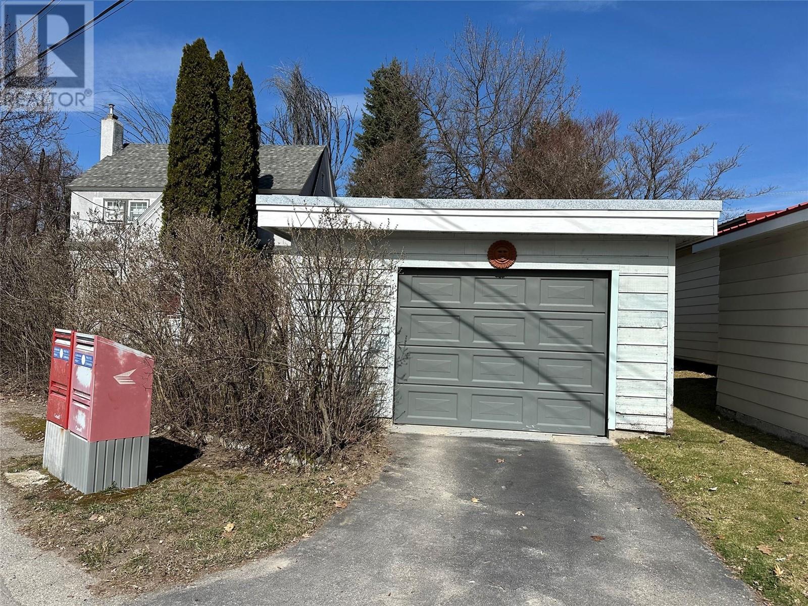 399 Murray Drive, Warfield, British Columbia  V1R 2J5 - Photo 38 - 10346415