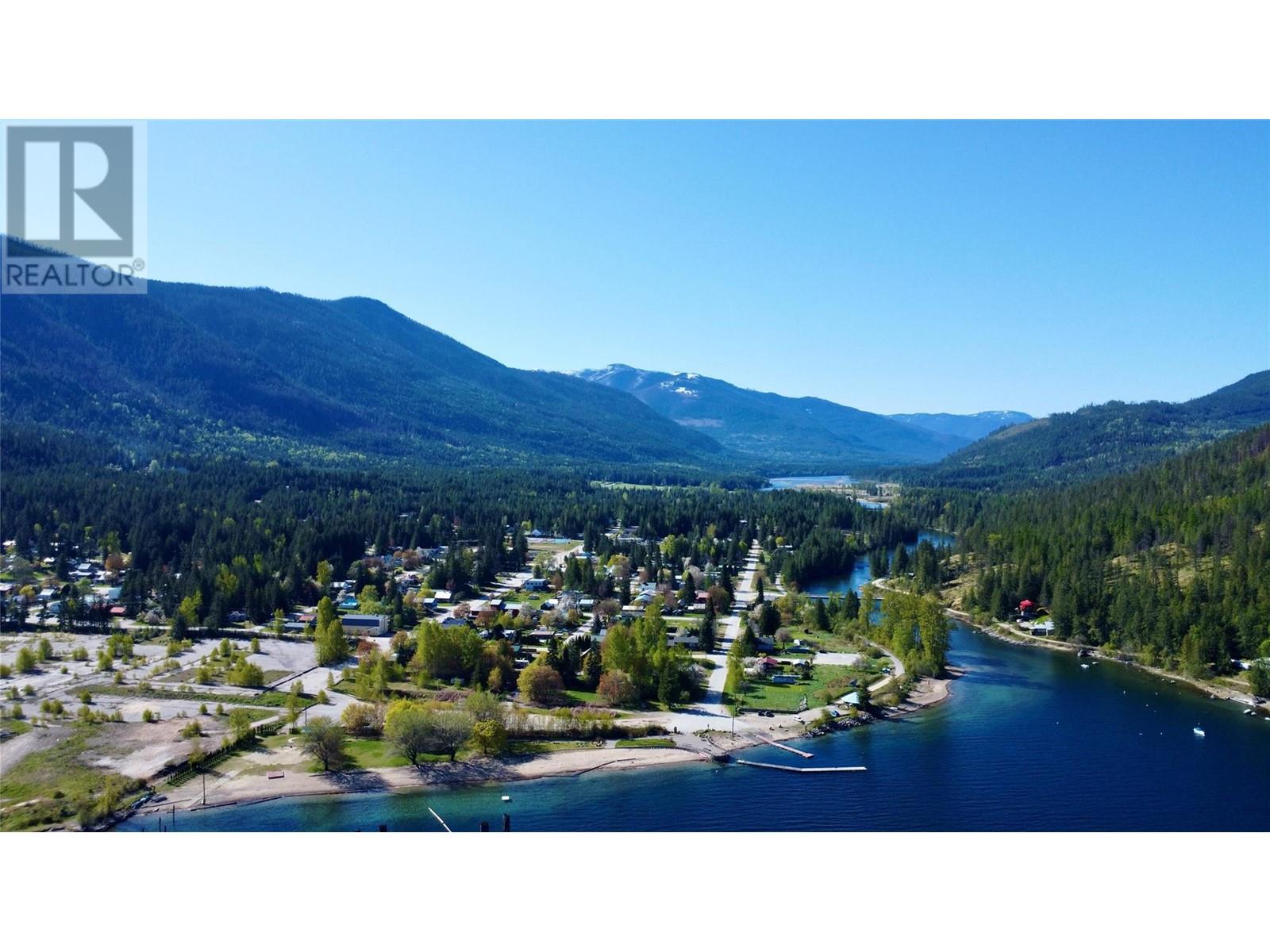 411 Main Street, Slocan, British Columbia  V0G 2C0 - Photo 1 - 10346218