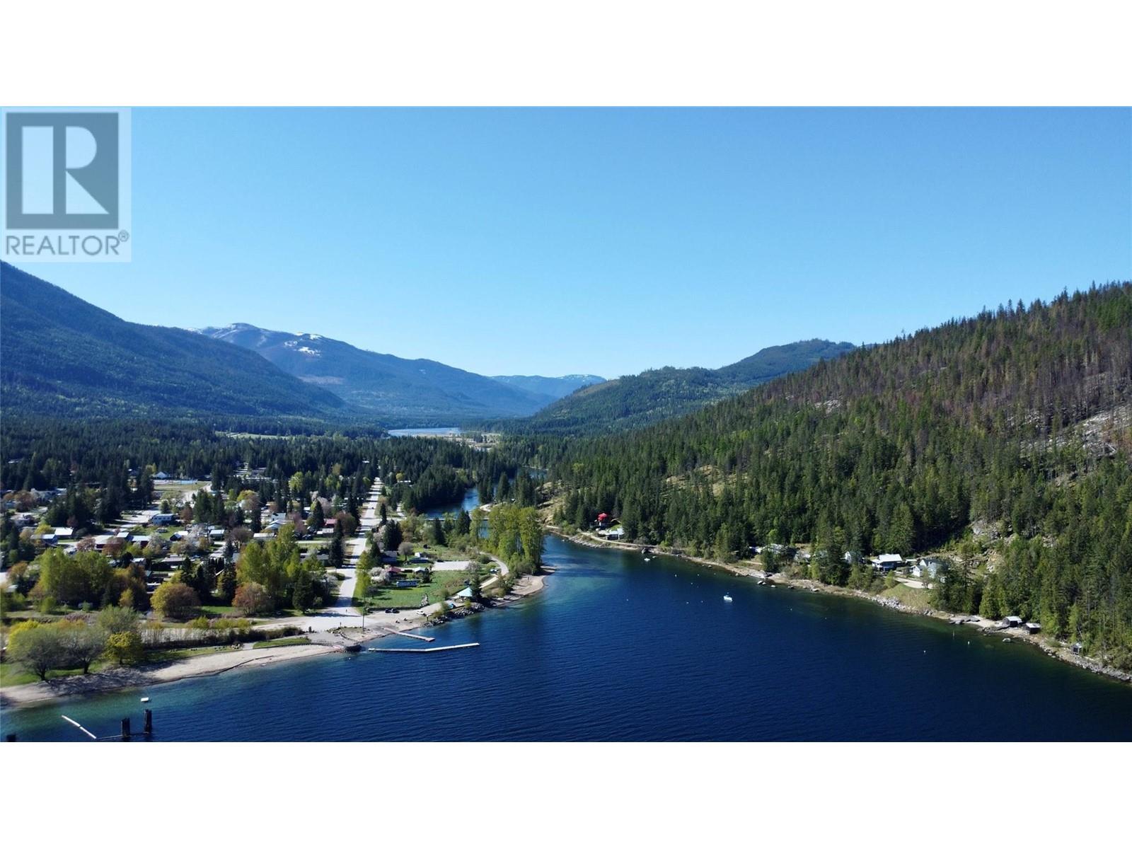 411 Main Street, Slocan, British Columbia  V0G 2C0 - Photo 10 - 10346218
