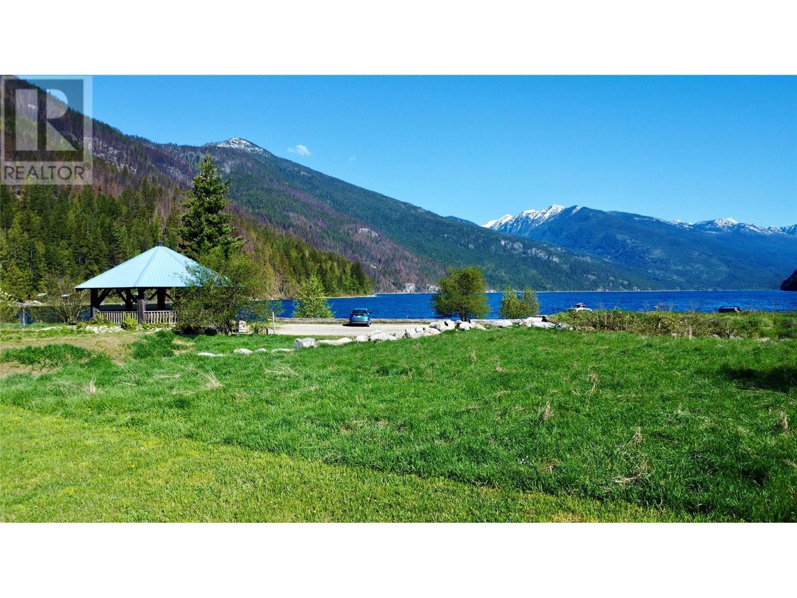 411 Main Street, Slocan, British Columbia  V0G 2C0 - Photo 6 - 10346218