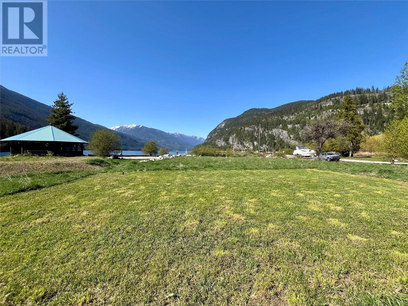 411 Main Street, Slocan, British Columbia  V0G 2C0 - Photo 9 - 10346218