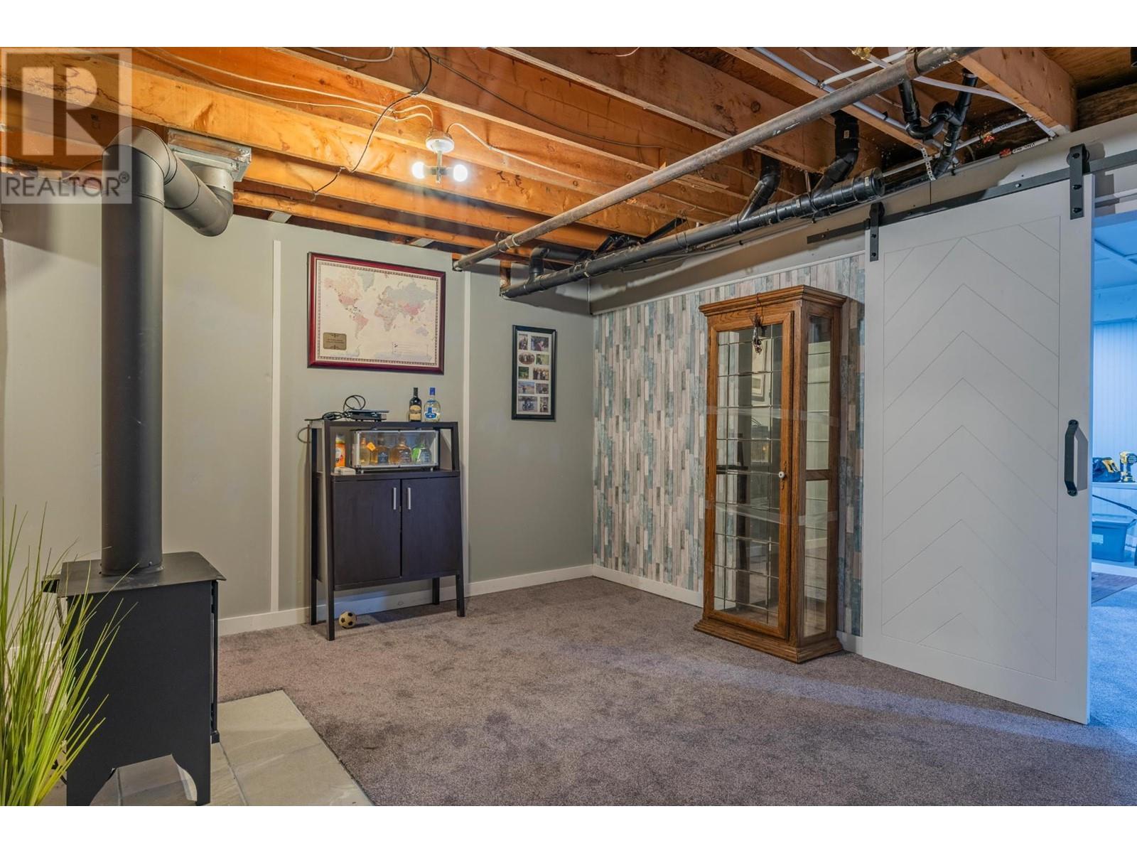 2194 Sixth Avenue, Trail, British Columbia  V1R 3B7 - Photo 32 - 10346450