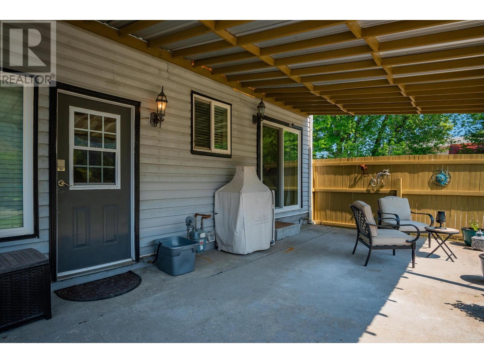 2194 Sixth Avenue, Trail, British Columbia  V1R 3B7 - Photo 37 - 10346450