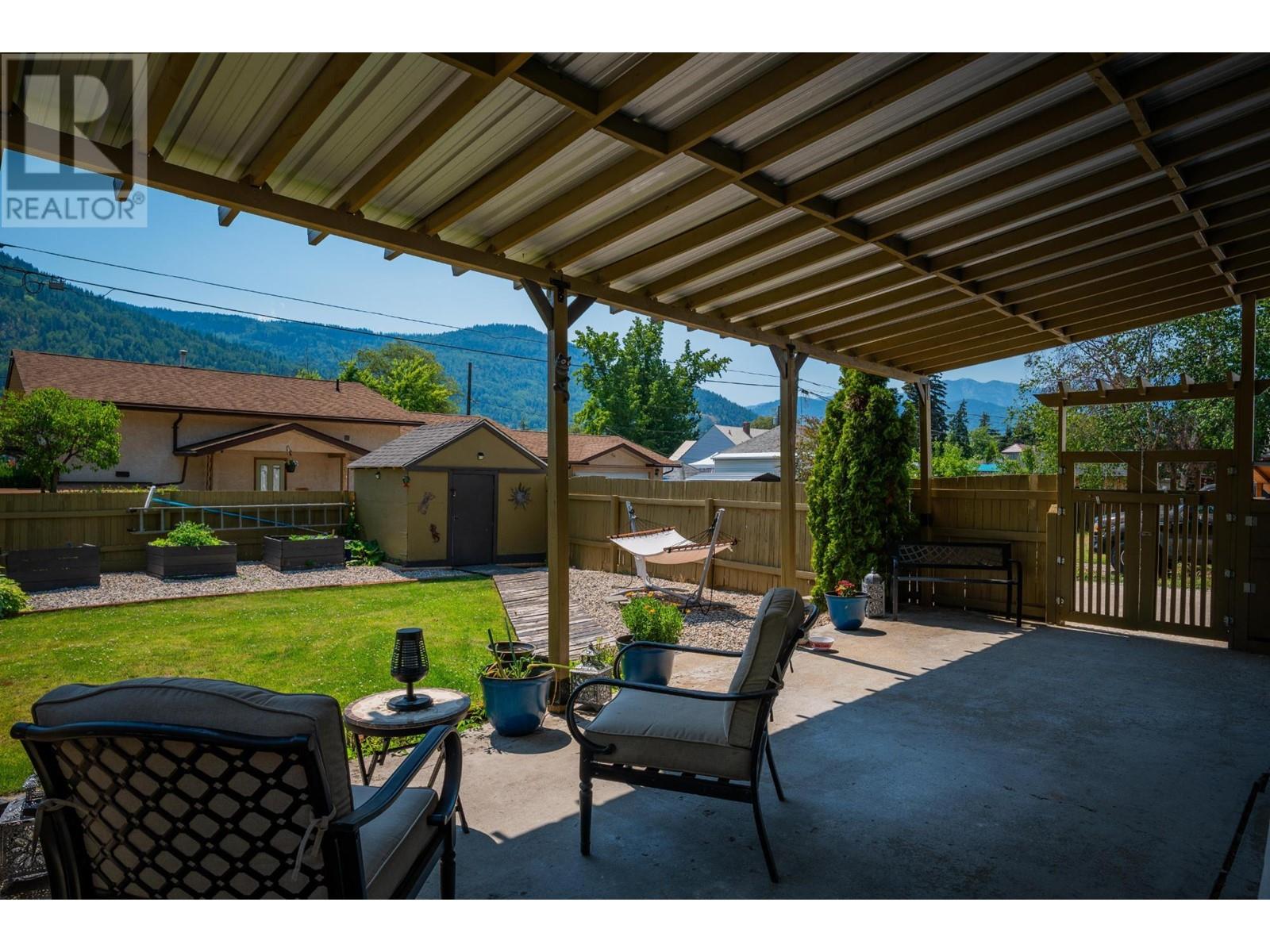 2194 Sixth Avenue, Trail, British Columbia  V1R 3B7 - Photo 39 - 10346450