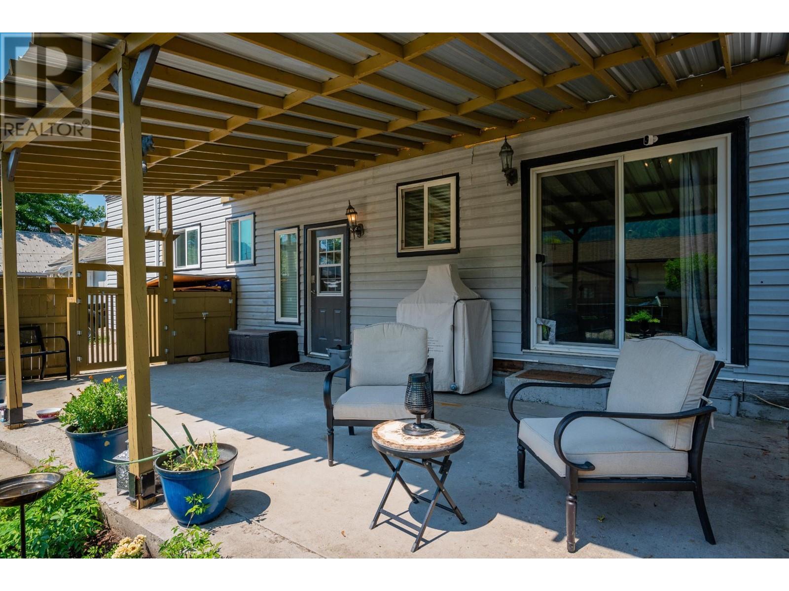 2194 Sixth Avenue, Trail, British Columbia  V1R 3B7 - Photo 40 - 10346450