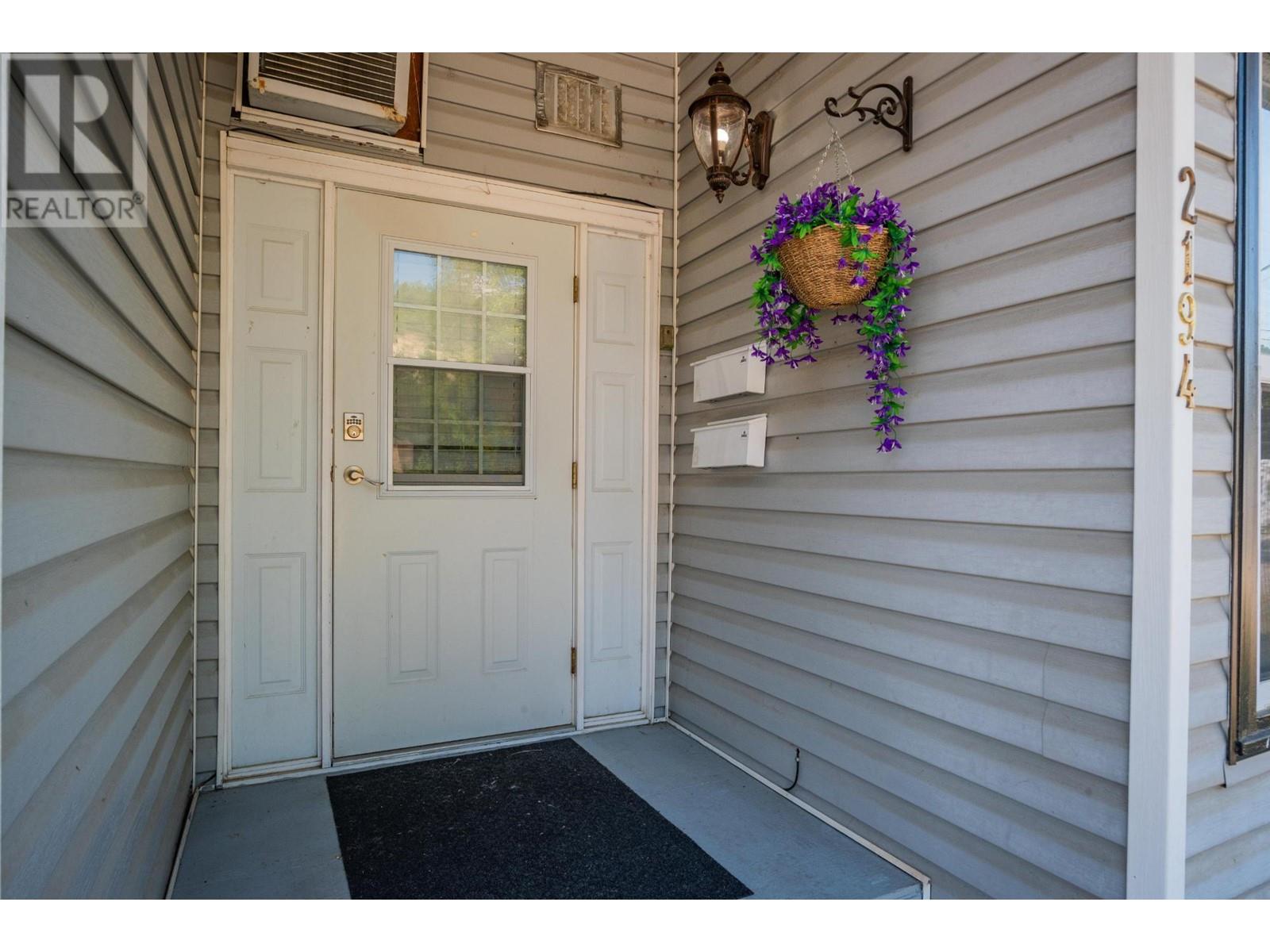2194 Sixth Avenue, Trail, British Columbia  V1R 3B7 - Photo 49 - 10346450