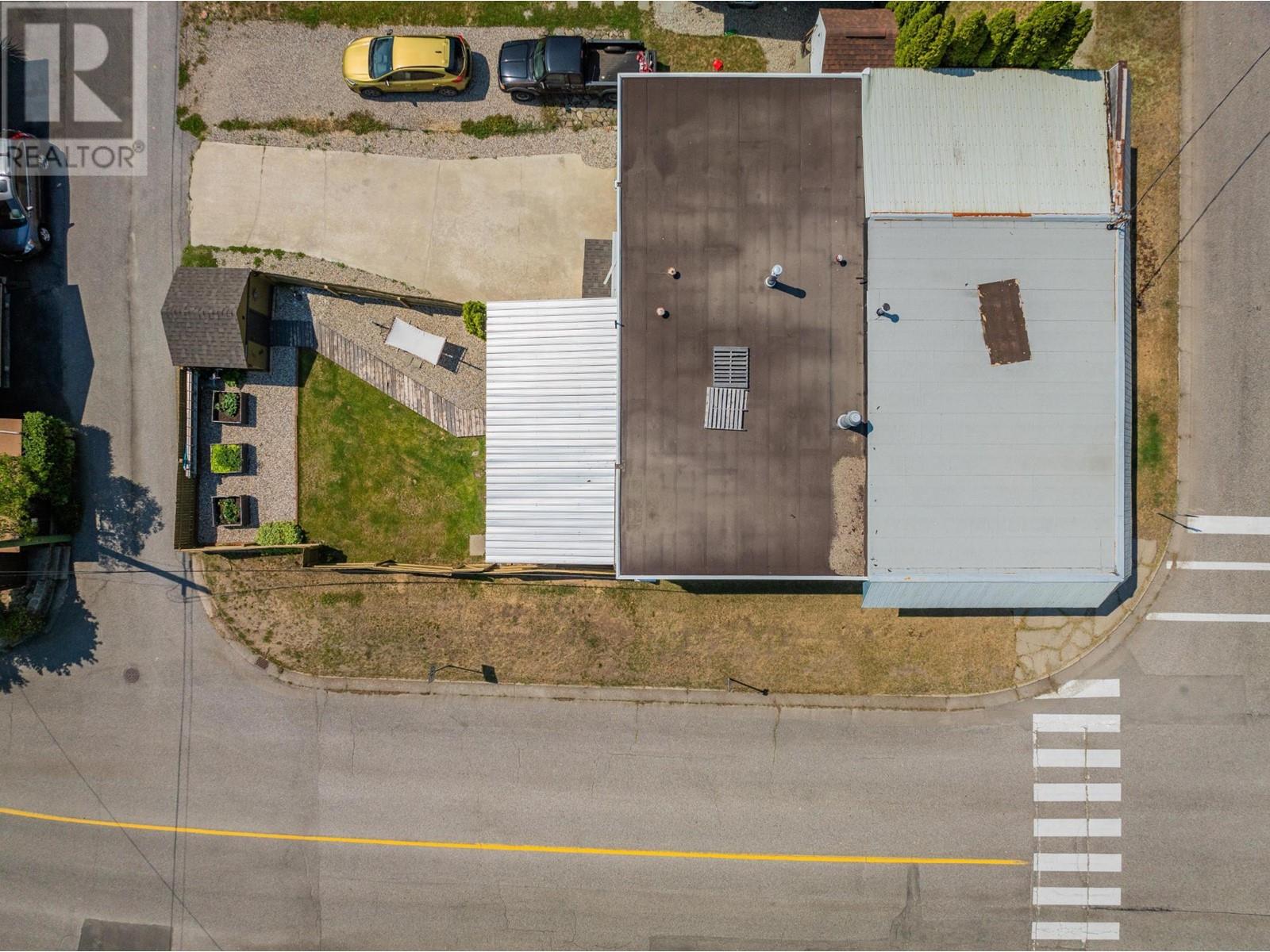2194 Sixth Avenue, Trail, British Columbia  V1R 3B7 - Photo 51 - 10346450