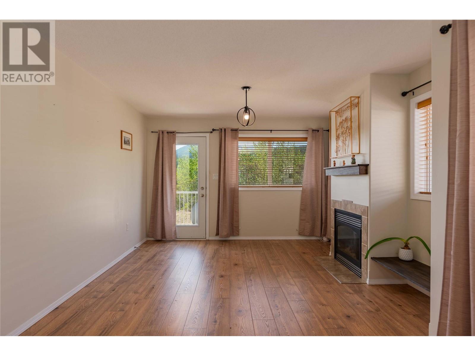 7350 Crema Drive, Trail, British Columbia  V1R 4X6 - Photo 12 - 10345105