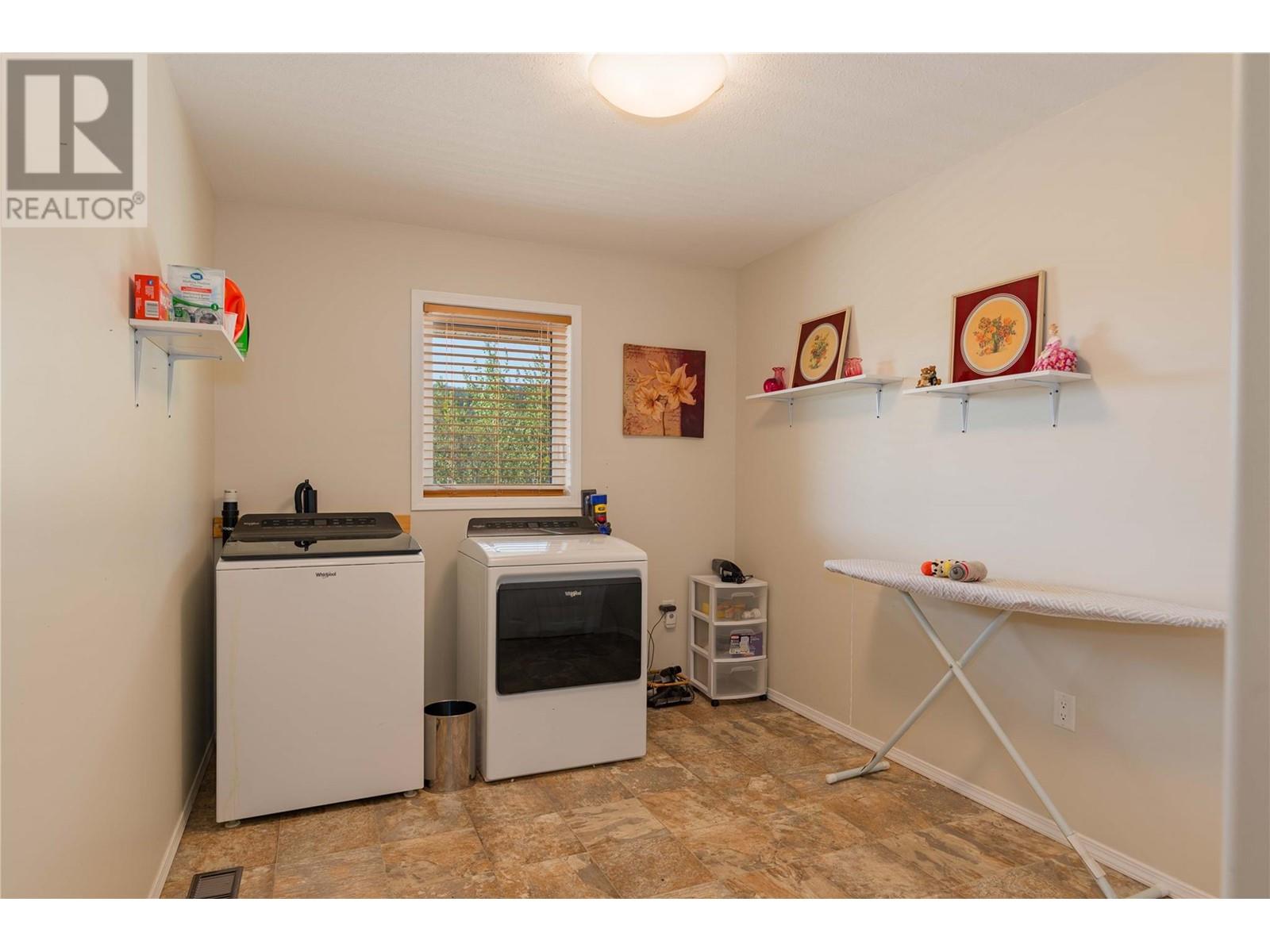 7350 Crema Drive, Trail, British Columbia  V1R 4X6 - Photo 16 - 10345105