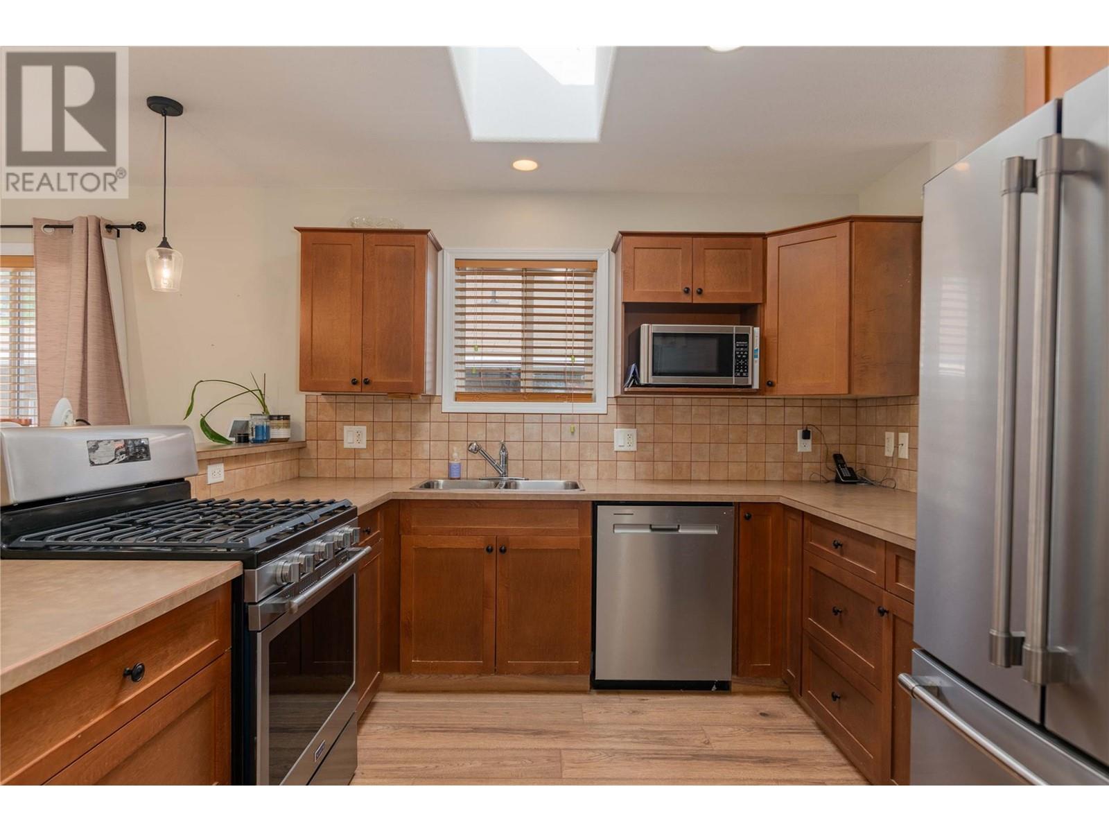 7350 Crema Drive, Trail, British Columbia  V1R 4X6 - Photo 5 - 10345105
