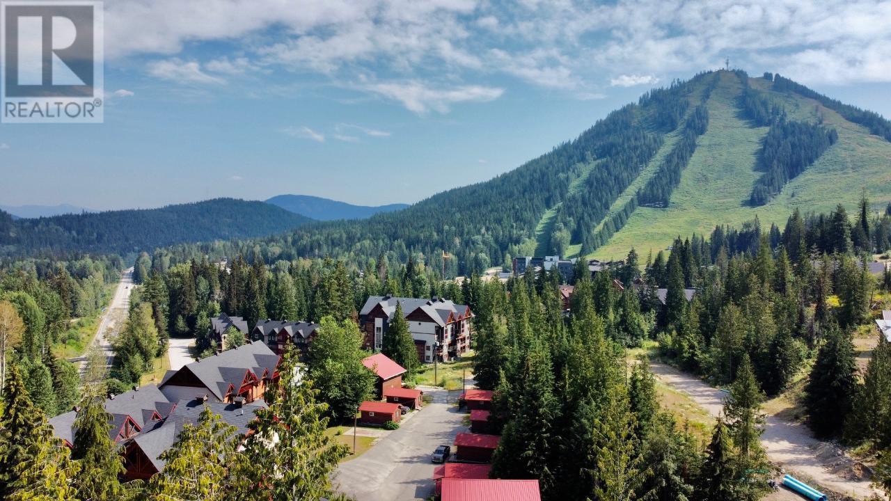 302 Ridge Road, Rossland, British Columbia  V0G 1Y0 - Photo 1 - 10346488