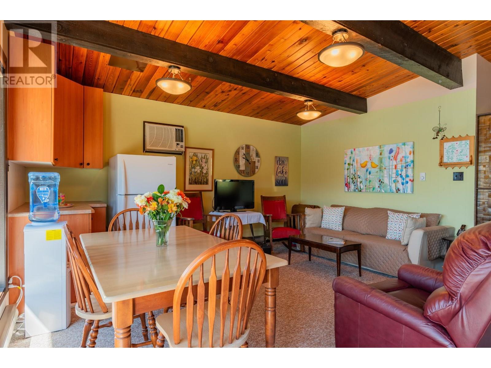 93 East Lake Drive, Christina Lake, British Columbia  V0H 1E1 - Photo 11 - 10346516
