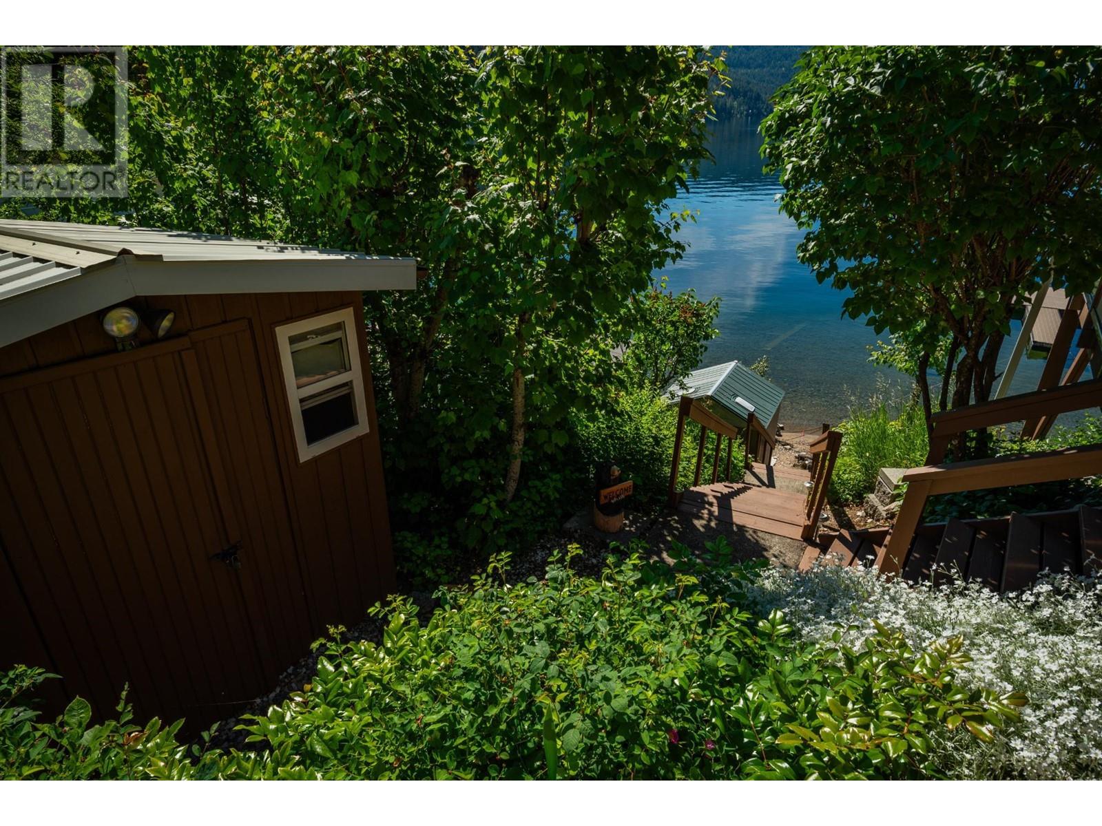 93 East Lake Drive, Christina Lake, British Columbia  V0H 1E1 - Photo 35 - 10346516
