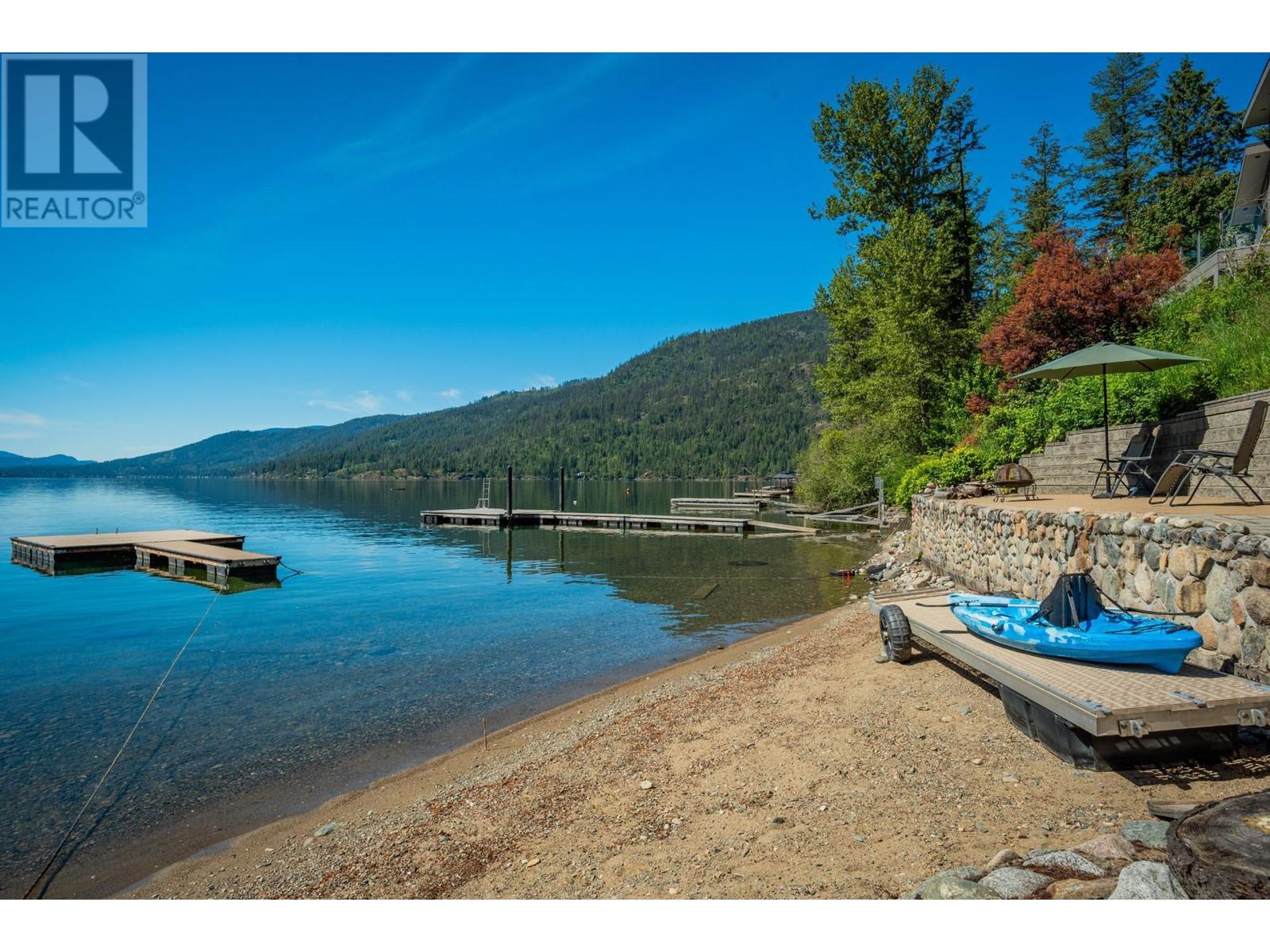 93 East Lake Drive, Christina Lake, British Columbia  V0H 1E1 - Photo 43 - 10346516