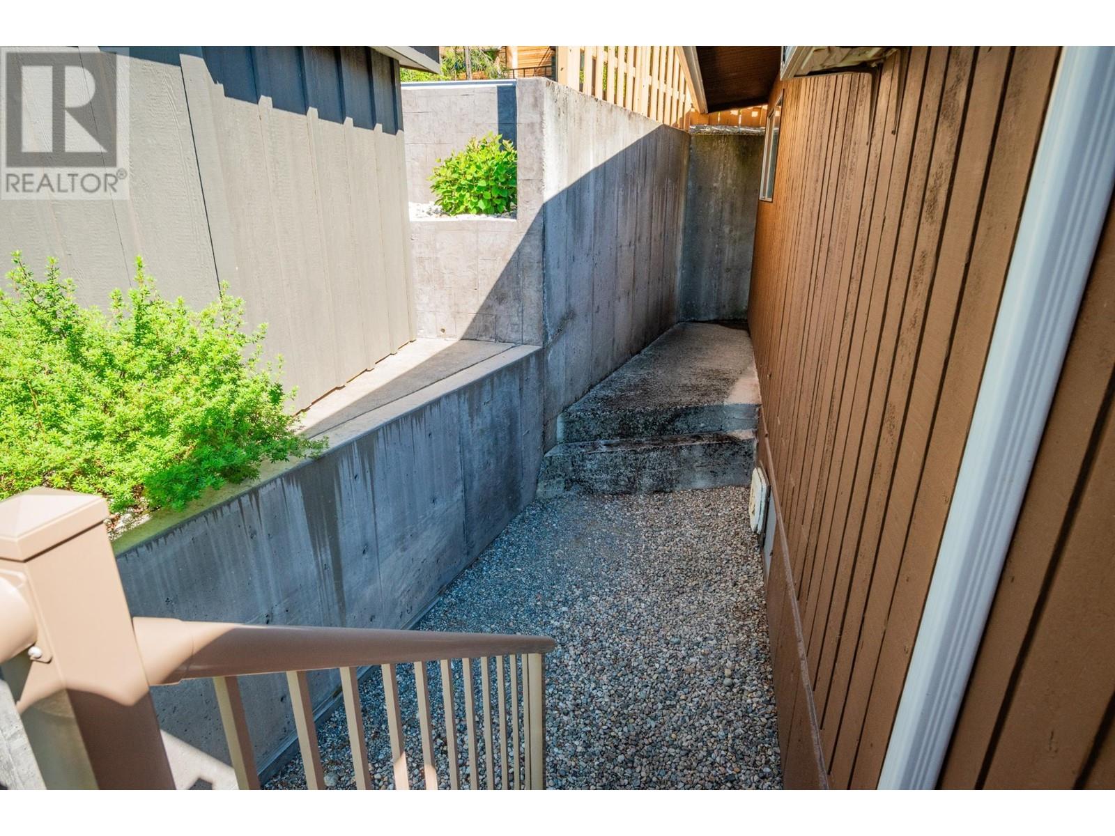 93 East Lake Drive, Christina Lake, British Columbia  V0H 1E1 - Photo 49 - 10346516