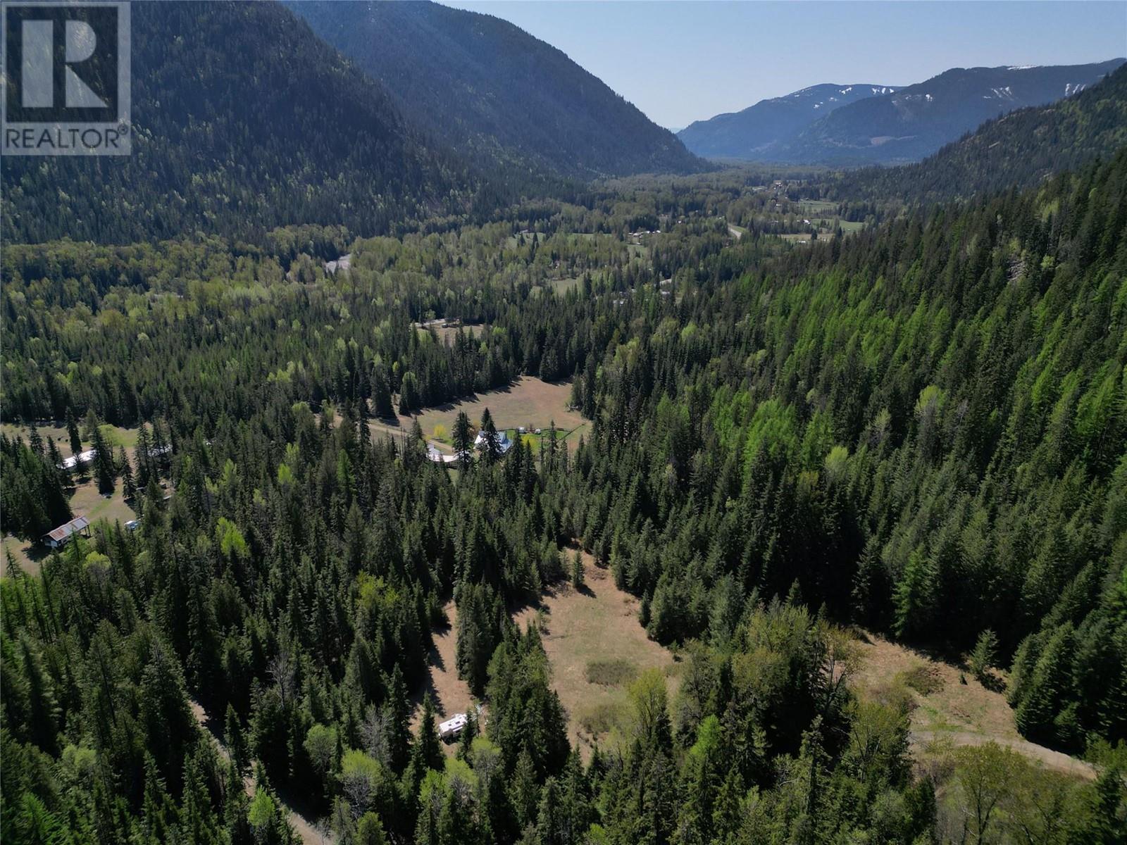 131 Clubine Mine Road, Ymir, British Columbia  V0G 2K0 - Photo 1 - 10346309