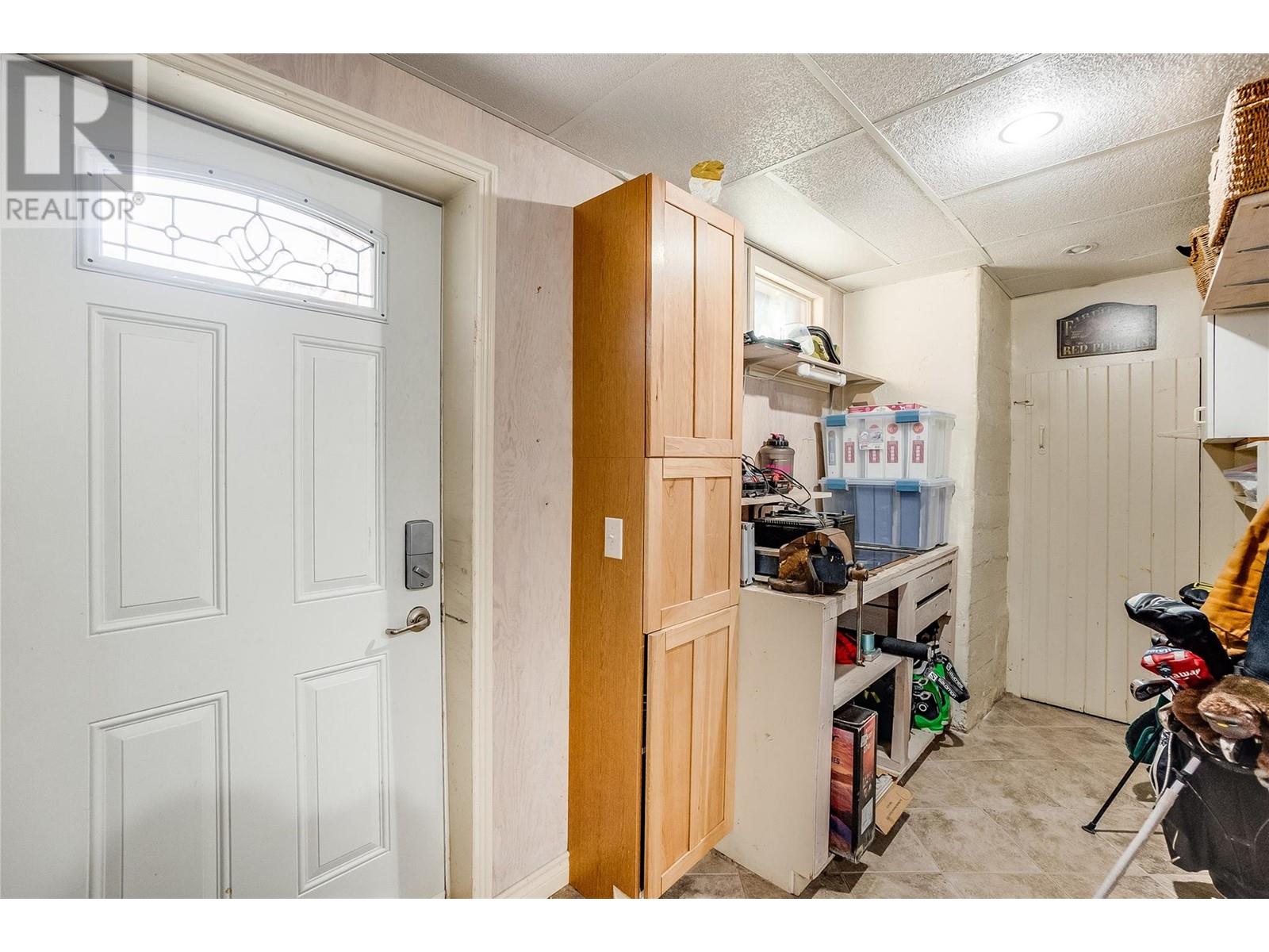 2385 Rockland Avenue, Trail, British Columbia  V1R 3G4 - Photo 31 - 10343588