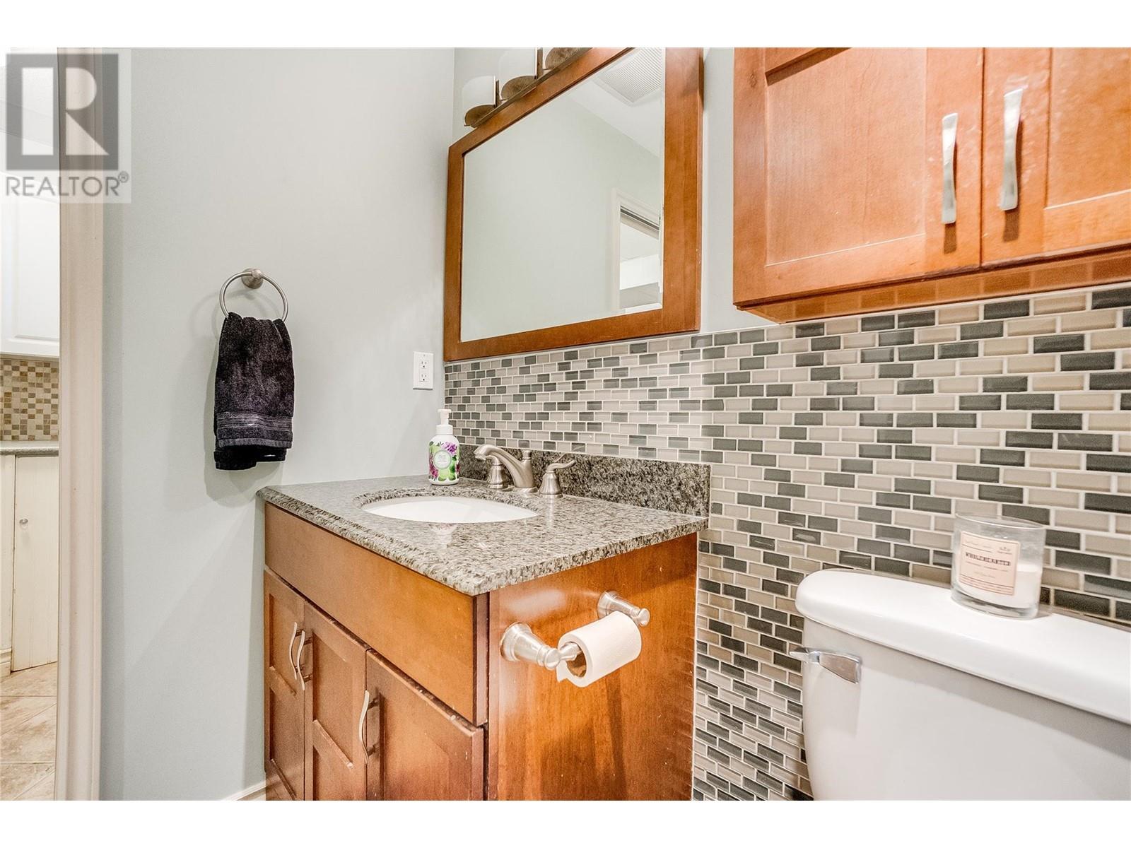 2385 Rockland Avenue, Trail, British Columbia  V1R 3G4 - Photo 41 - 10343588