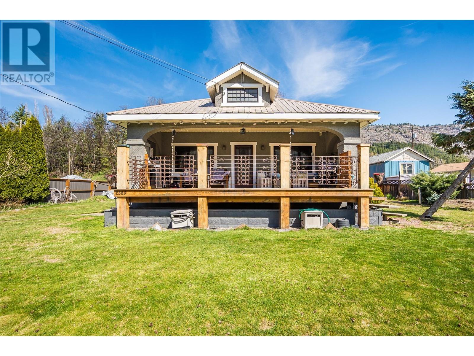 2385 Rockland Avenue, Trail, British Columbia  V1R 3G4 - Photo 5 - 10343588