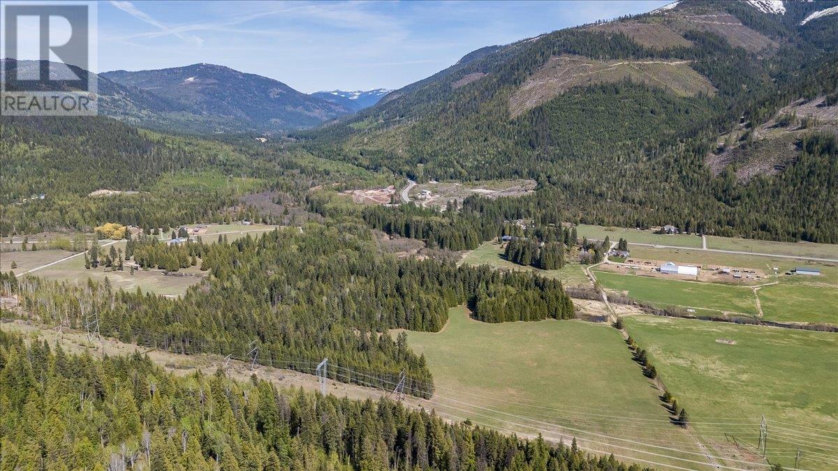 3371 Highway 3b, Fruitvale, British Columbia  V0G 1L1 - Photo 88 - 10345823