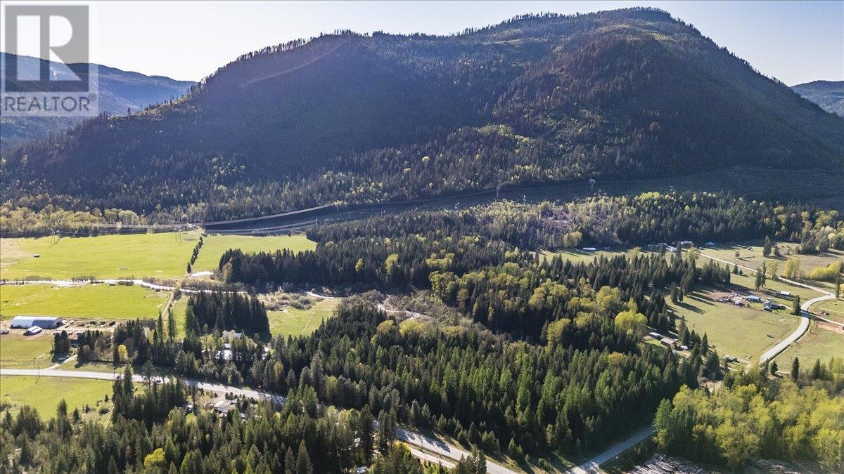 3371 Highway 3b, Fruitvale, British Columbia  V0G 1L1 - Photo 90 - 10345823