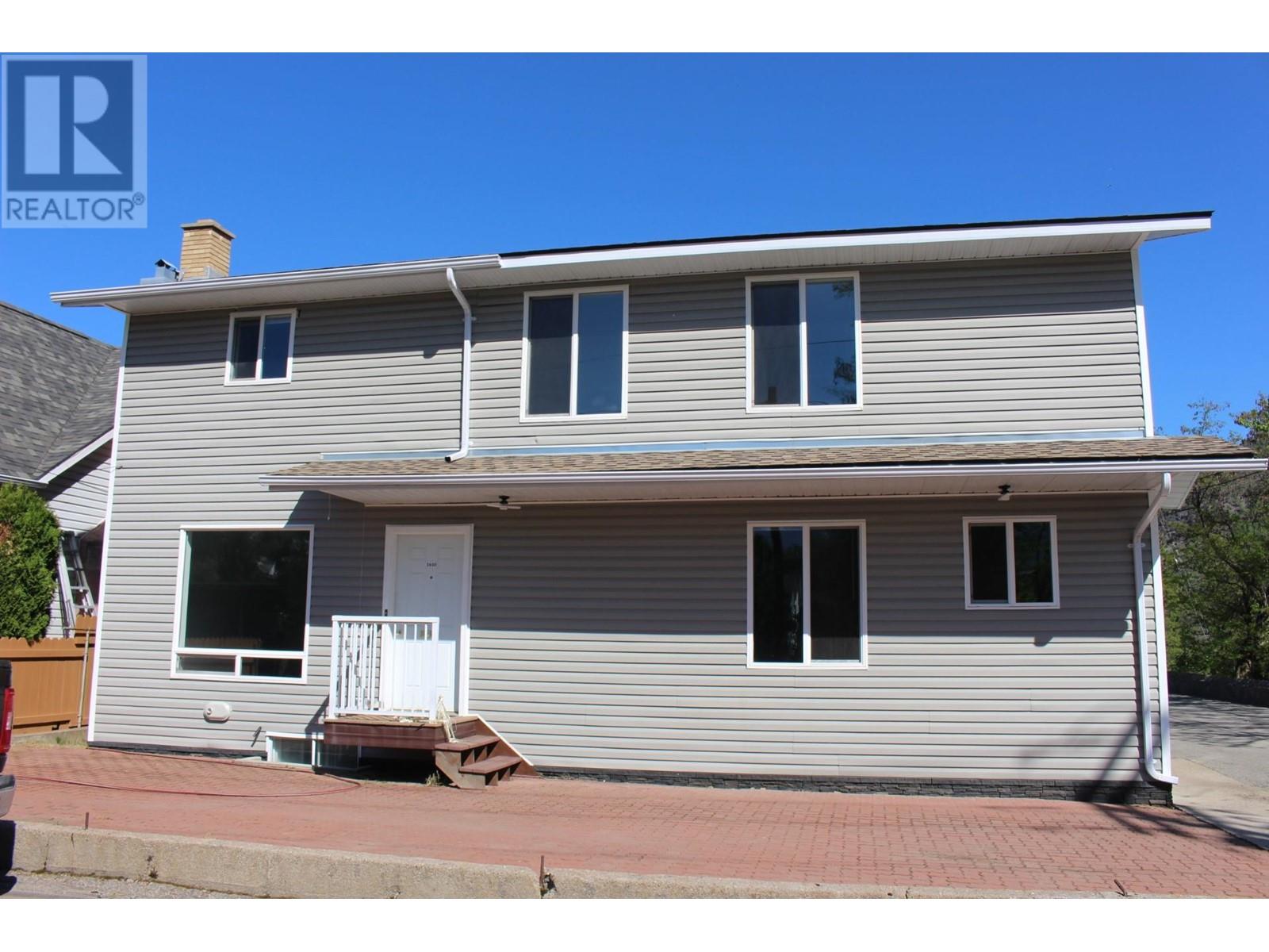 1610 Mcbride Street, Trail, British Columbia  V1R 2Z6 - Photo 2 - 10346452