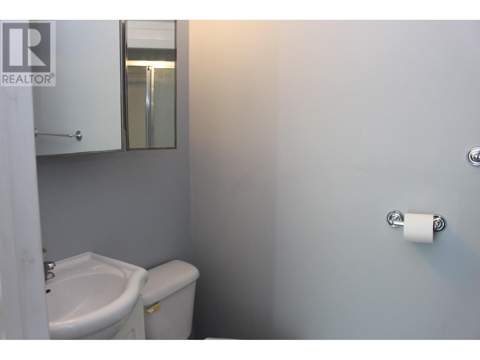 1610 Mcbride Street, Trail, British Columbia  V1R 2Z6 - Photo 25 - 10346452