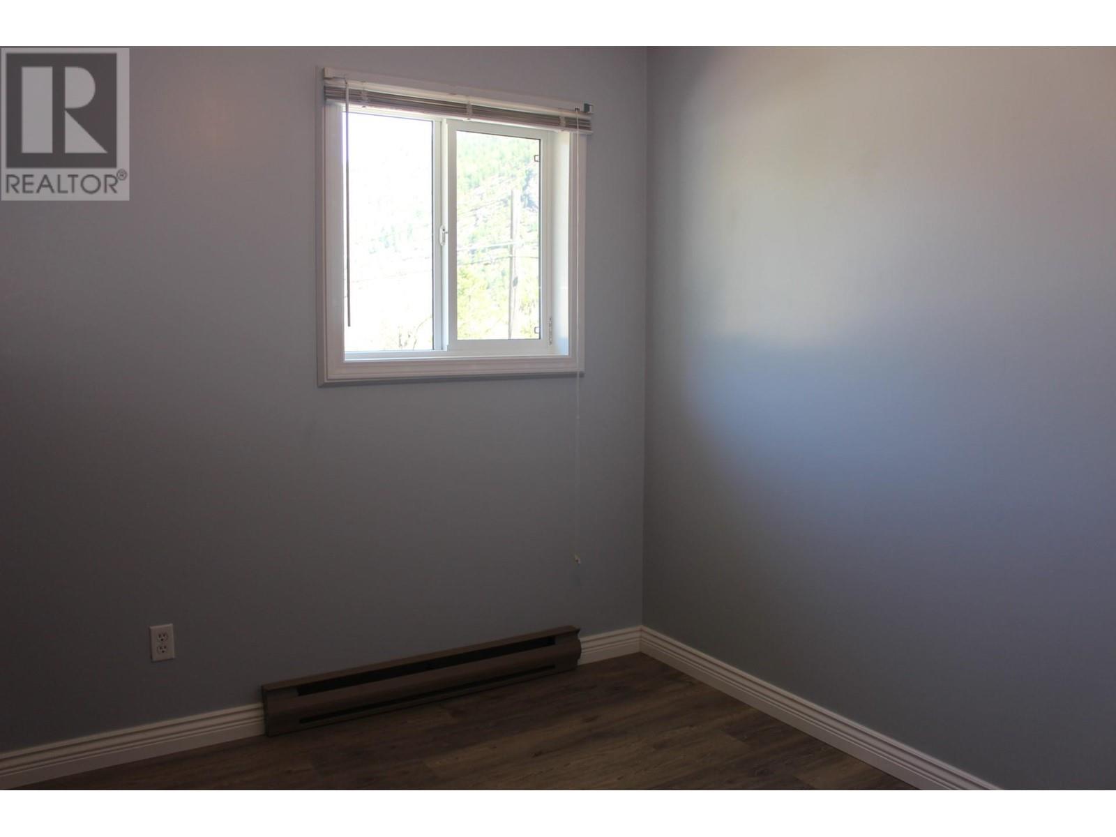 1610 Mcbride Street, Trail, British Columbia  V1R 2Z6 - Photo 29 - 10346452
